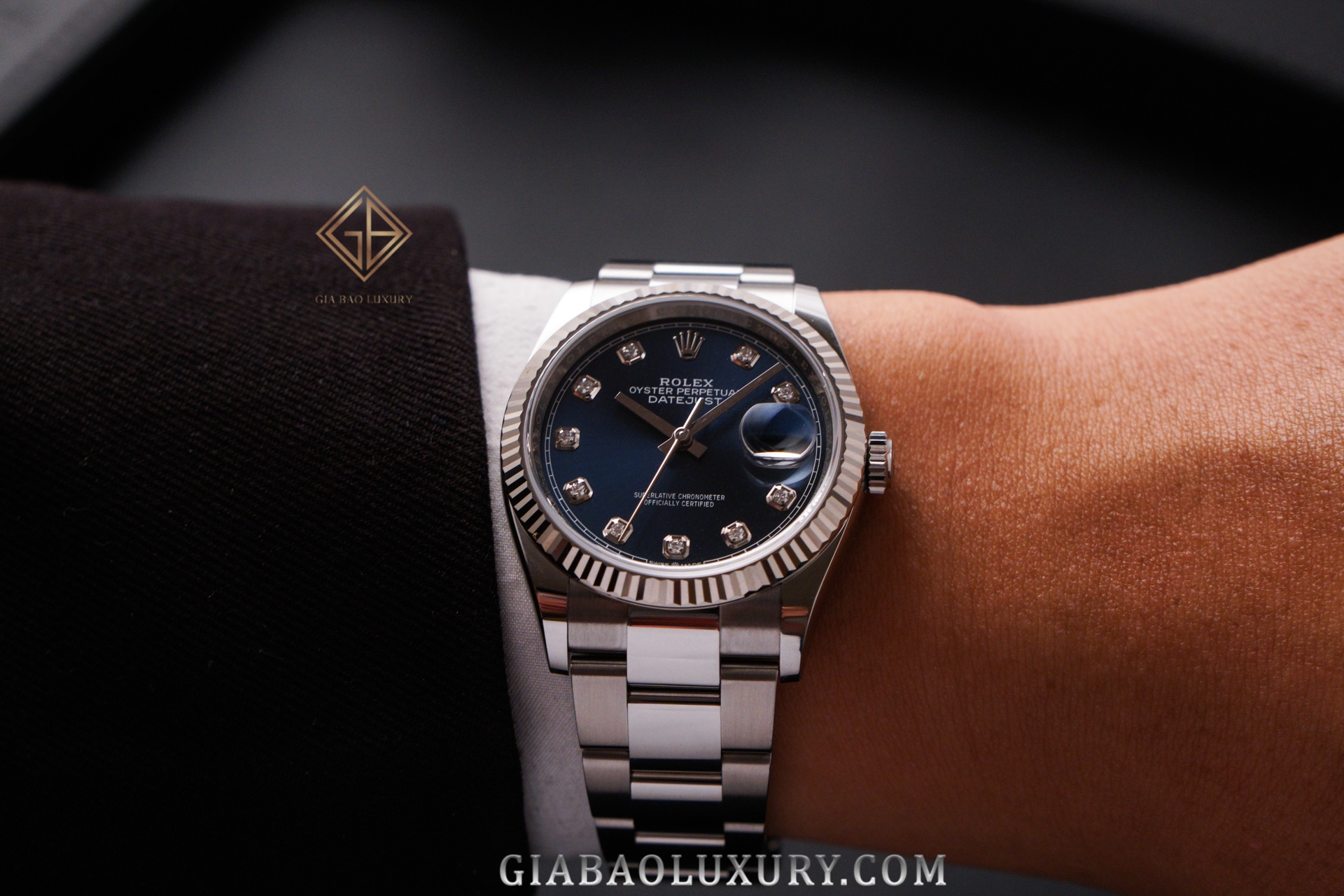 Đồng Hồ Rolex Datejust 36 126234 Mặt Số Xanh Nạm Kim Cương Dây Đeo Oyster