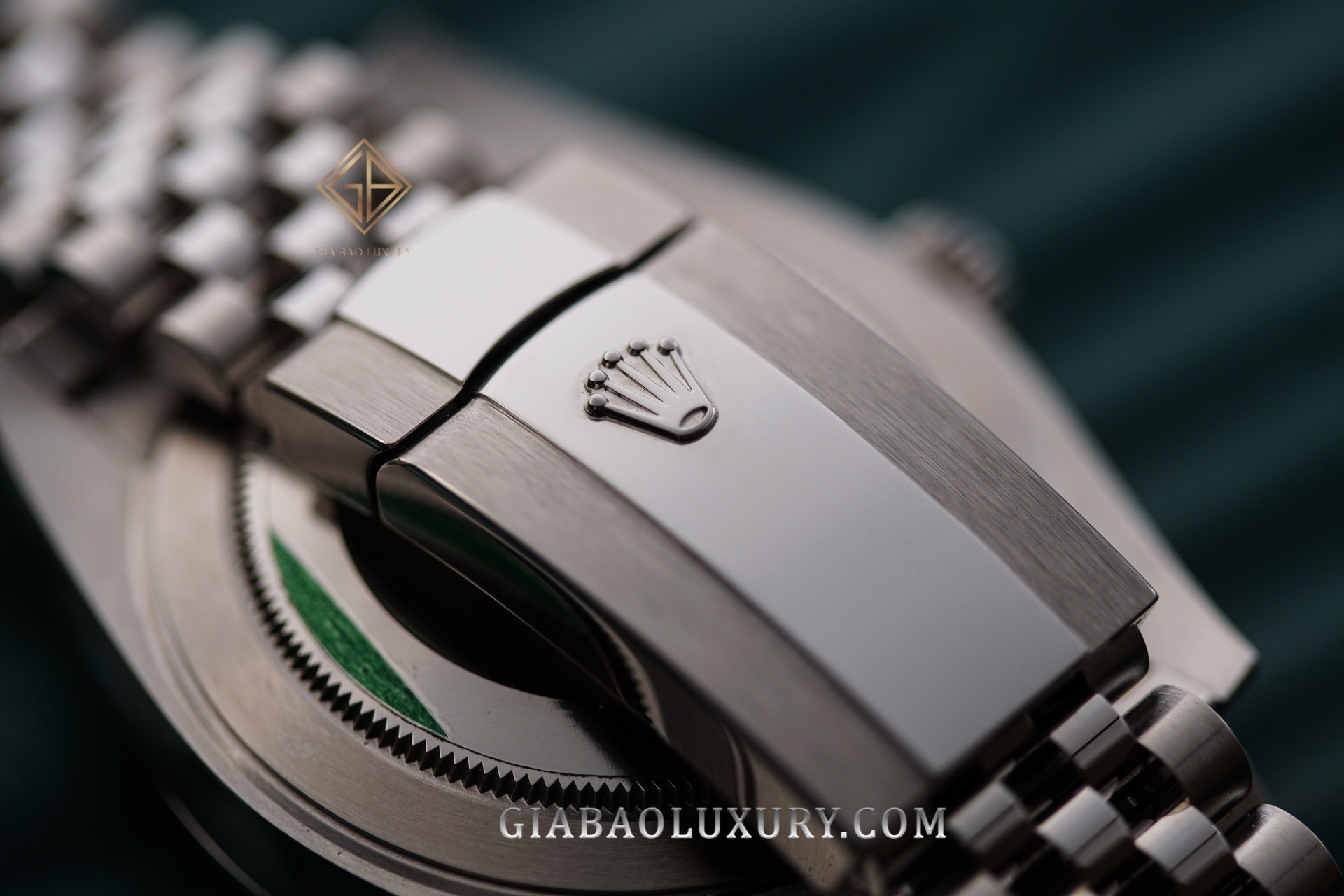 Đồng Hồ Rolex Datejust 41 126300 Mặt Số Xanh Cọc Số La Mã