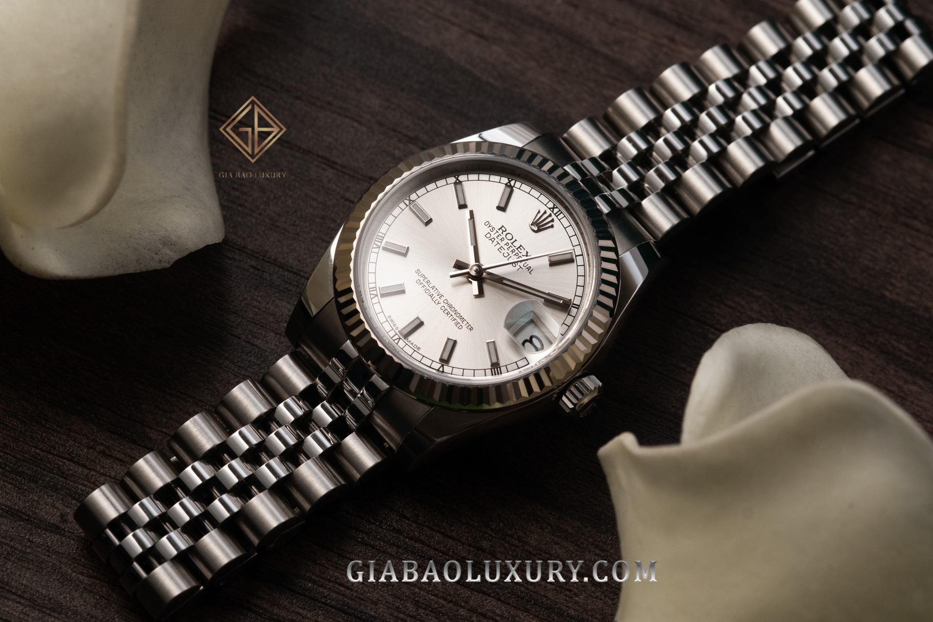 Đồng Hồ Rolex Datejust 31 178274 Mặt Số Bạc Cọc Số Dạ Quang