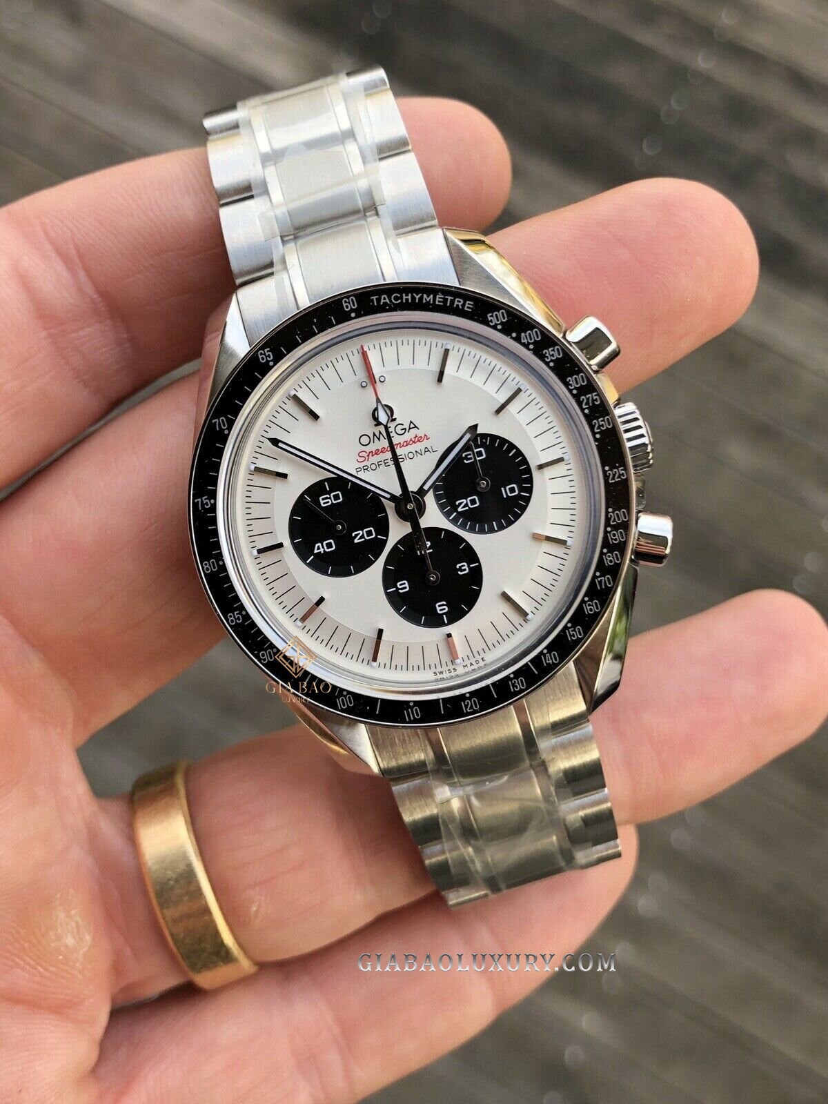 Đồng Hồ Omega Speedmaster Tokyo Olympics PANDA 522.30.42.30.04.001