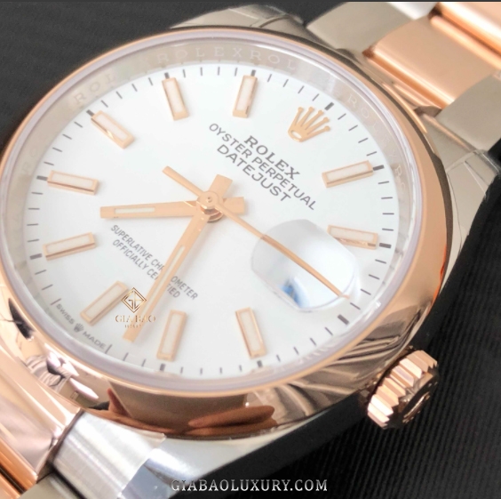 Đồng Hồ Rolex Datejust 36 126201-0018 Mặt Số Trắng Cọc Số Dạ Quang Dây Đeo Oyster