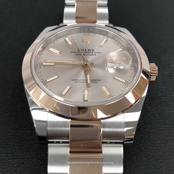 Đồng Hồ Rolex Datejust 41 126301 Mặt Số Sundust Cọc Dạ Quang Dây Đeo Oyster