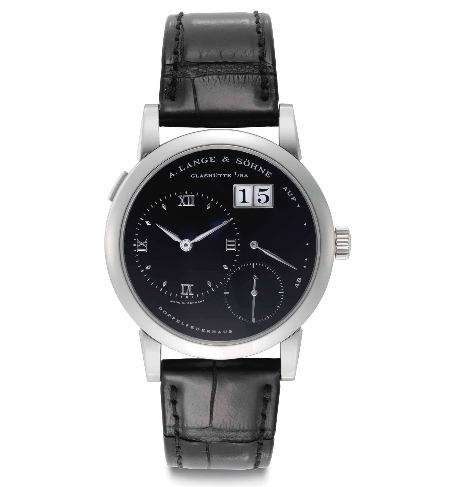 A. Lange & Söhne Lange 1 ref. 101.026 bằng thép với giá 233.000 USD