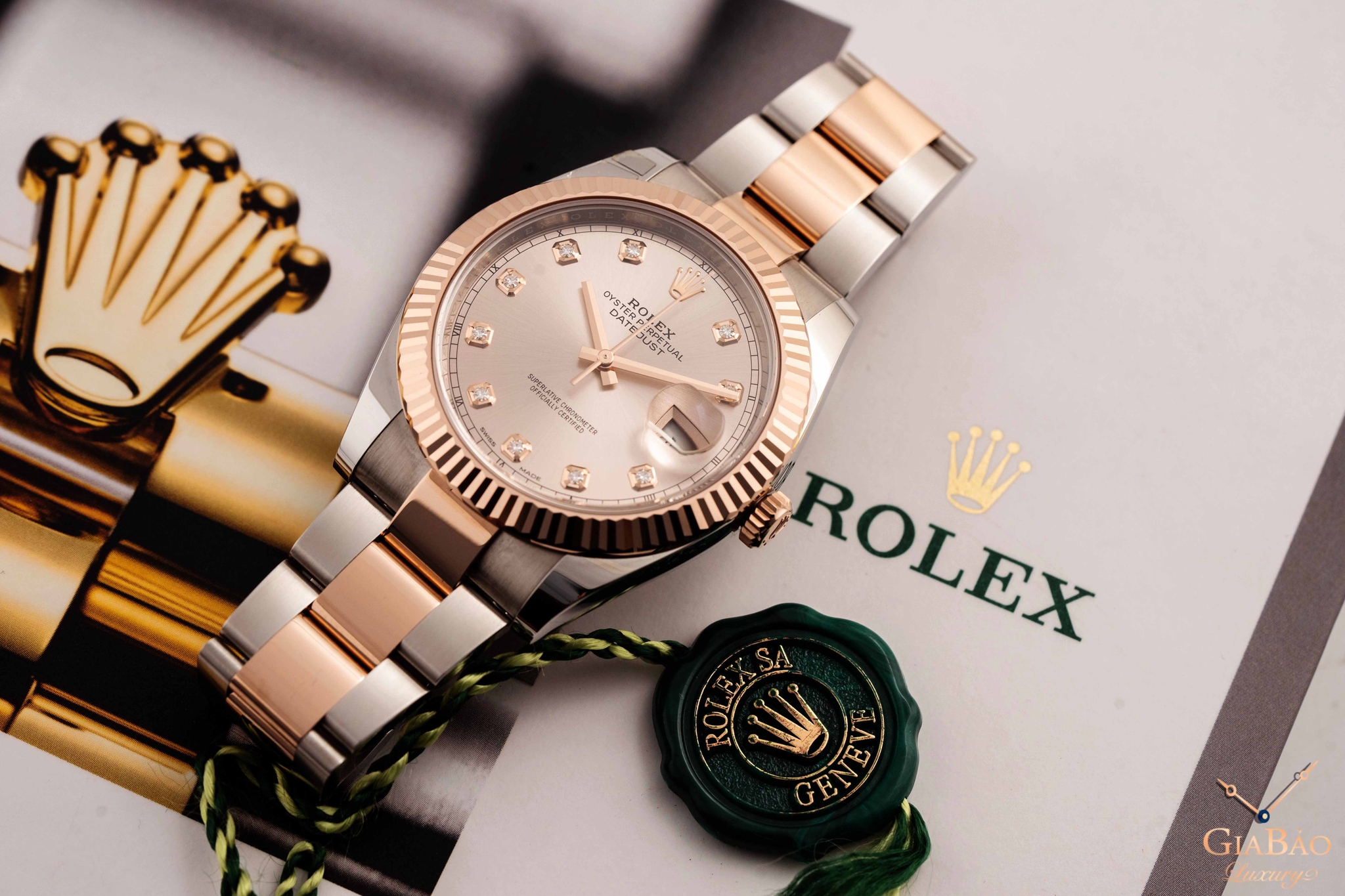 Rolex Datejust 126331 Mặt số hồng cam san hô chải tia