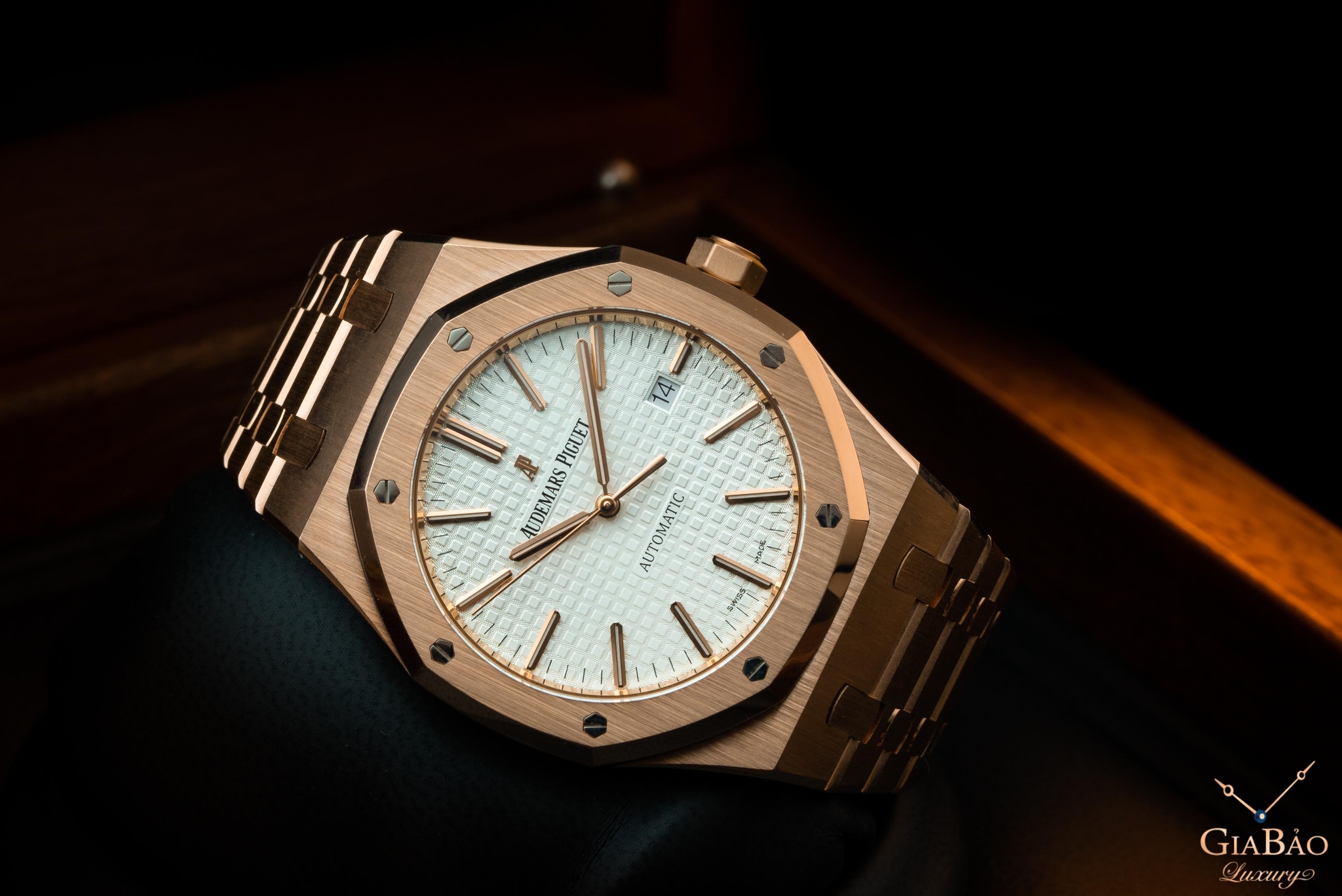 Đồng Hồ Audemars Piguet Royal Oak Selfwinding 15400OR.OO.1220OR.02