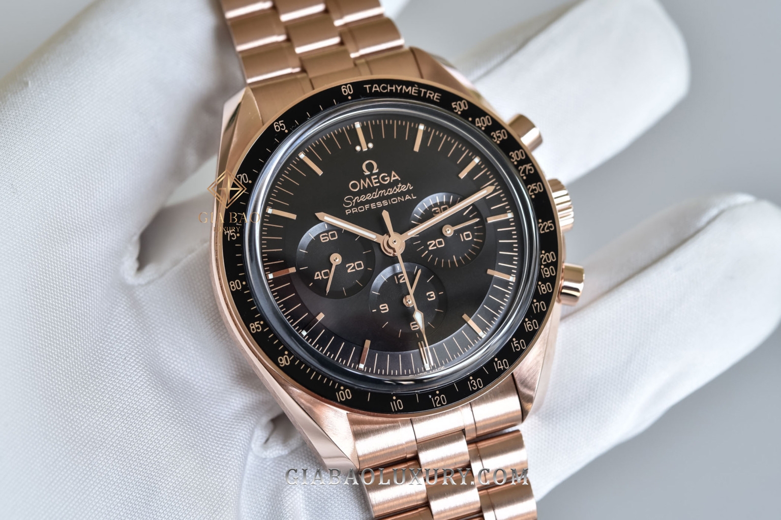 Đồng Hồ Omega Speedmaster Moonwatch 310.60.42.50.01.001