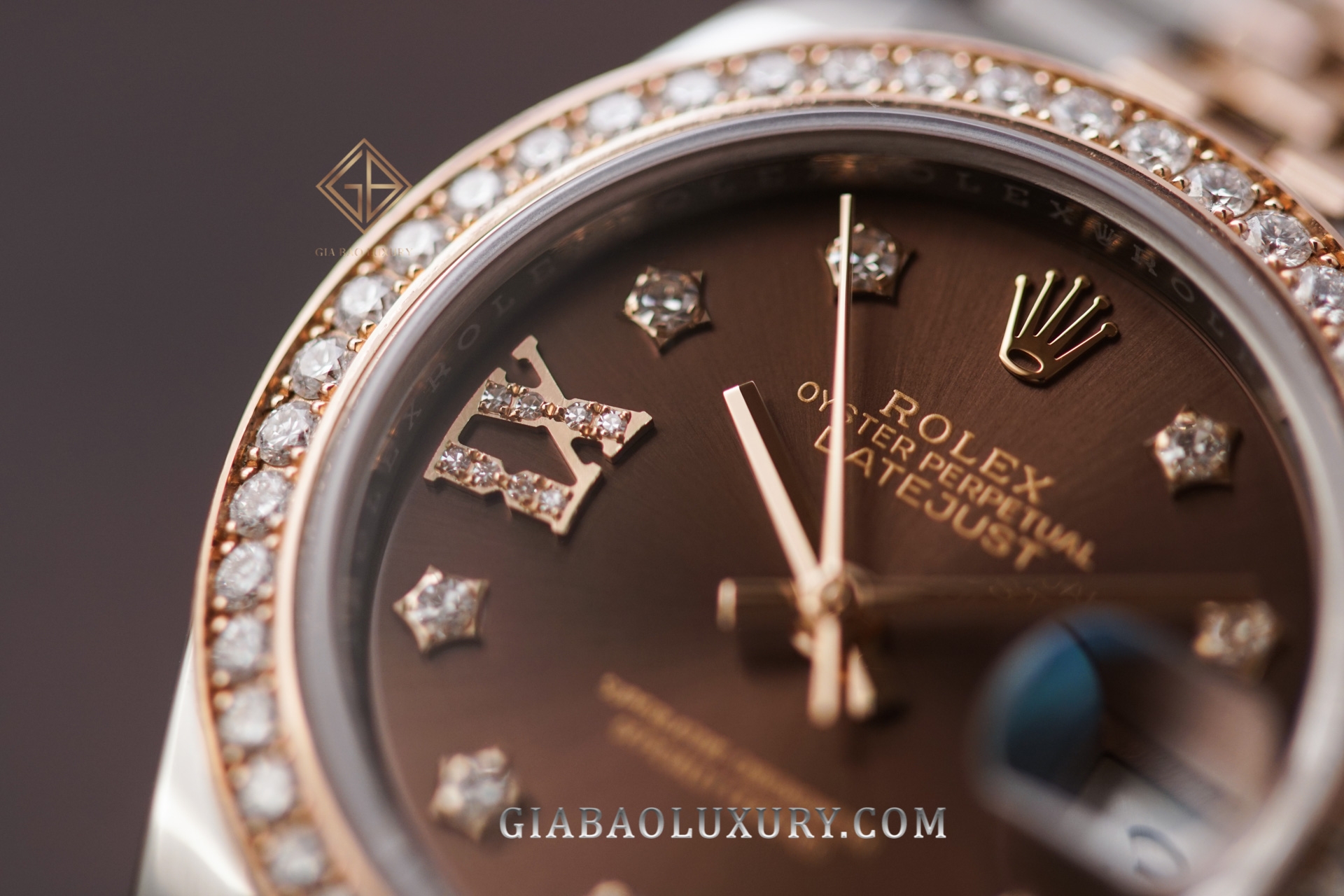 Đồng Hồ Rolex Lady-Datejust 279381RBR Mặt Số Chocolate Cọc Số Sao Nạm Kim Cương