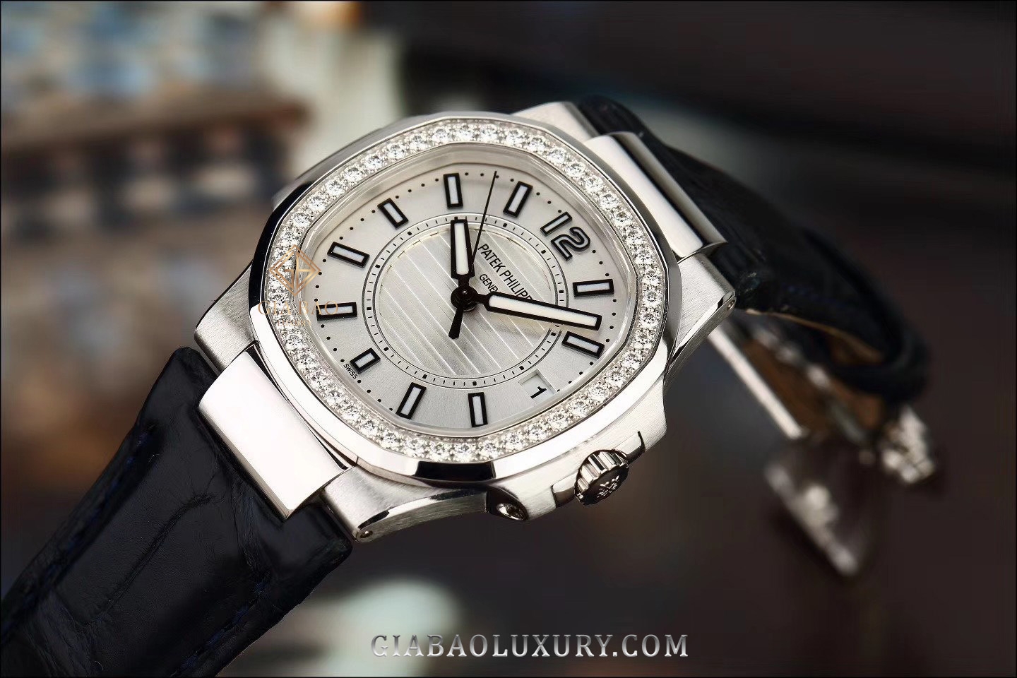 Đồng Hồ Patek Philippe Nautilus 7010G-001