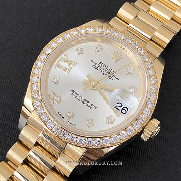 Đồng Hồ Rolex Lady-Datejust 279138 Mặt Số Bạc Cọc Số Sao Dây Đeo President