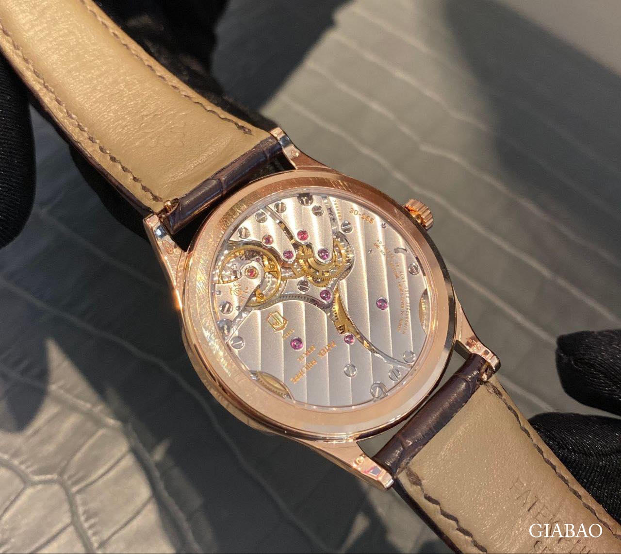 Đồng Hồ Patek Philippe Calatrava 6119R-001