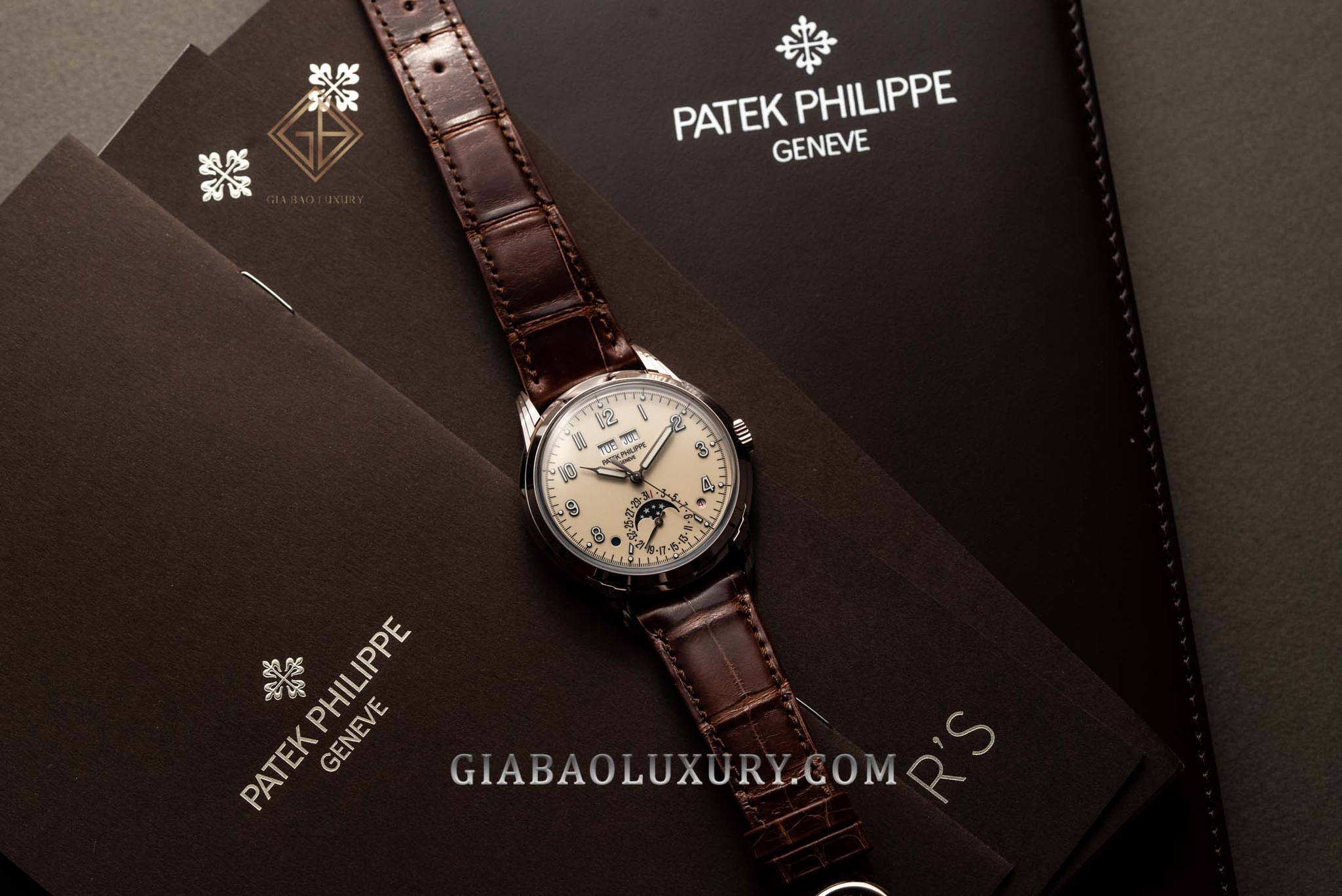 Review đồng hồ Patek Philippe Grand Complications 5320G