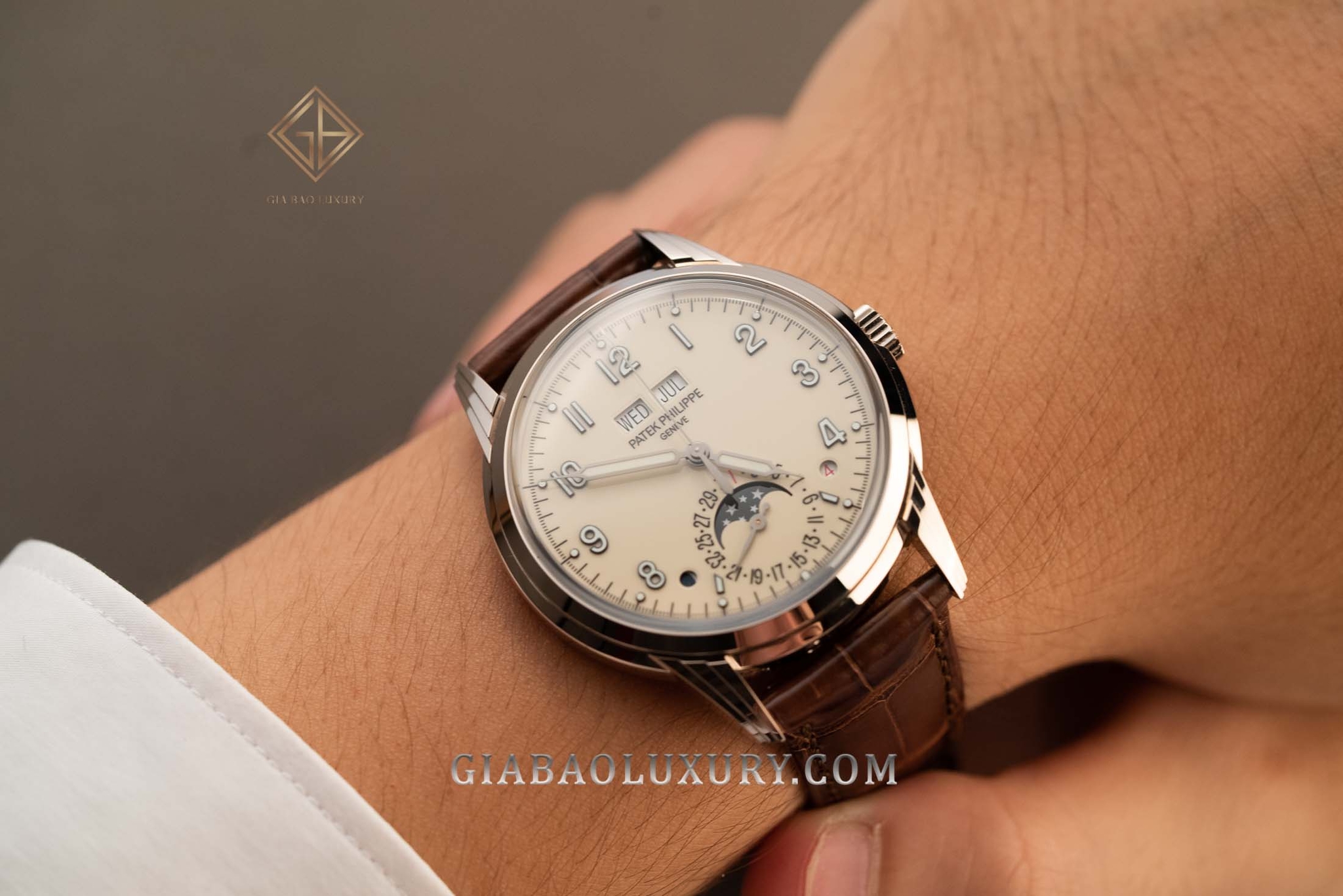 Review đồng hồ Patek Philippe Grand Complications 5320G