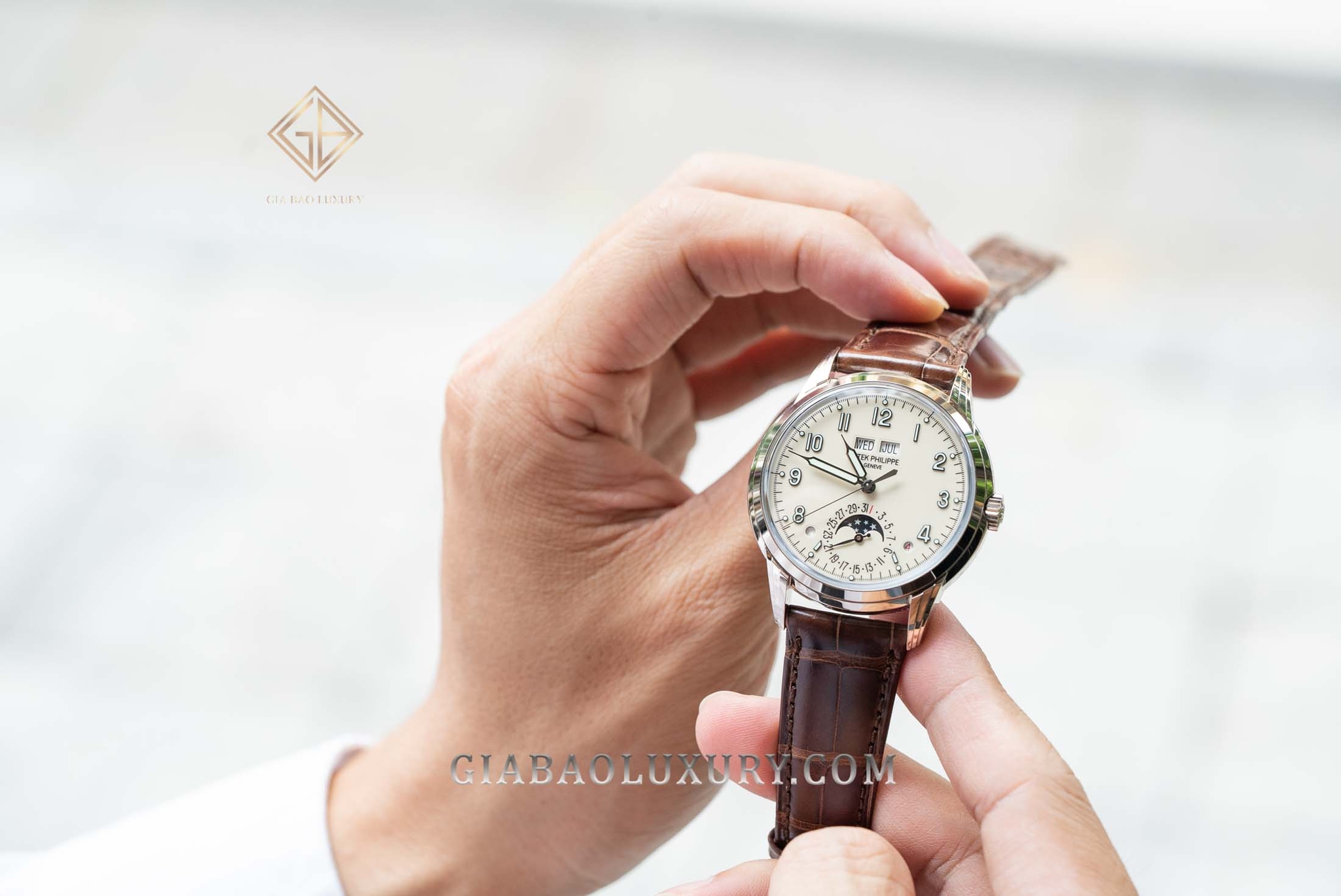 Review đồng hồ Patek Philippe Grand Complications 5320G