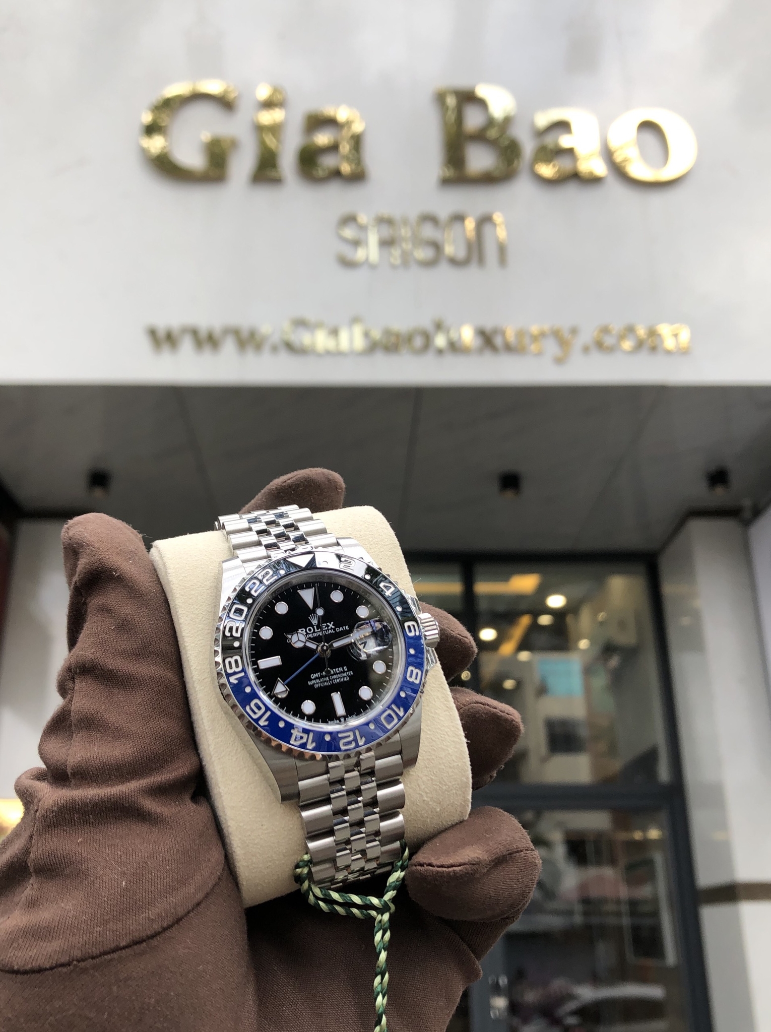 Đồng Hồ Rolex GMT-Master II 126710BLNR