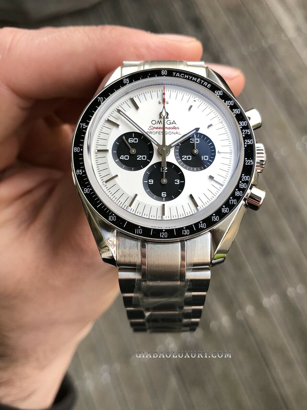 Đồng Hồ Omega Speedmaster Tokyo Olympics PANDA 522.30.42.30.04.001