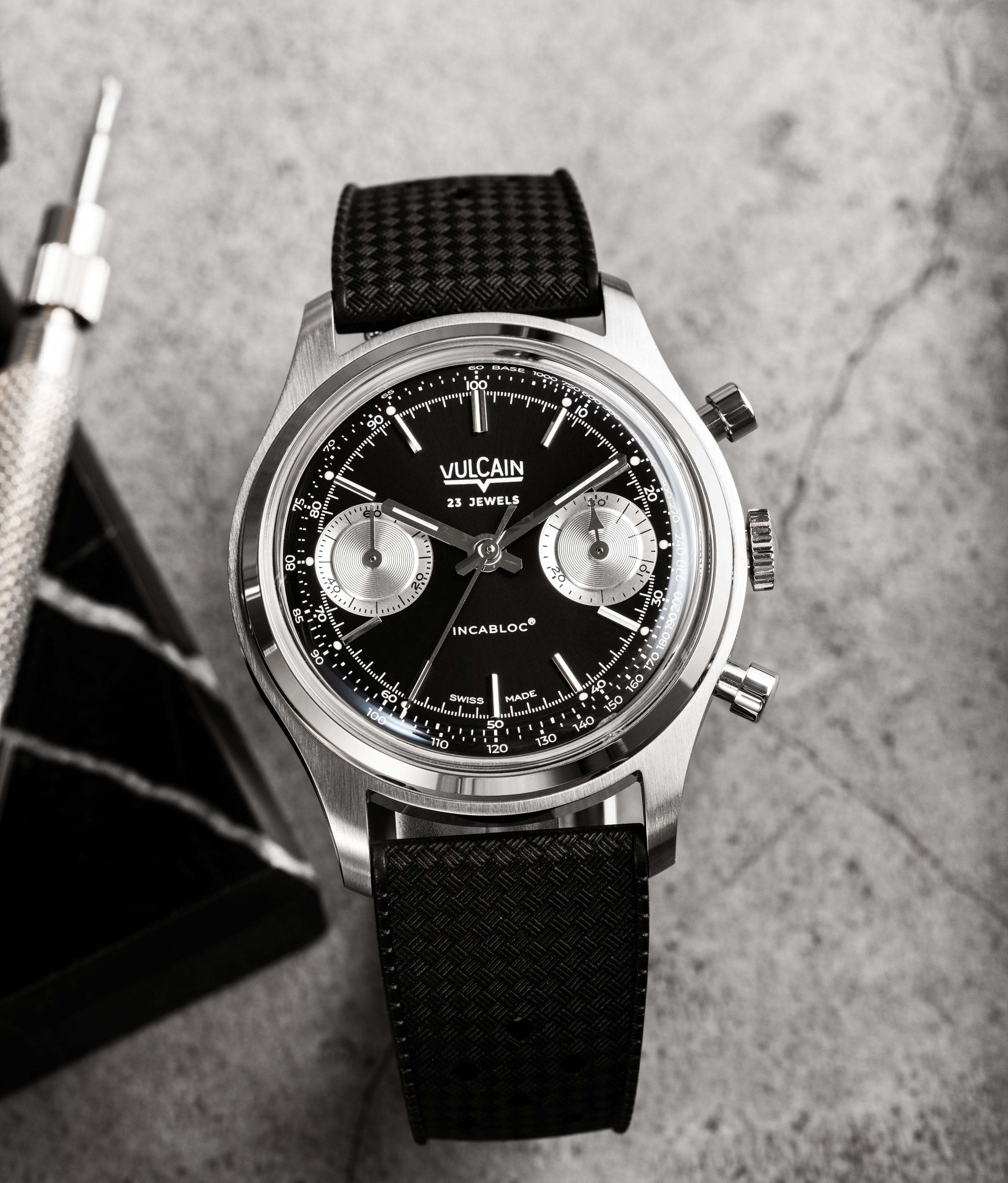 Đồng Hồ Vulcain Chronograph 1970's Black