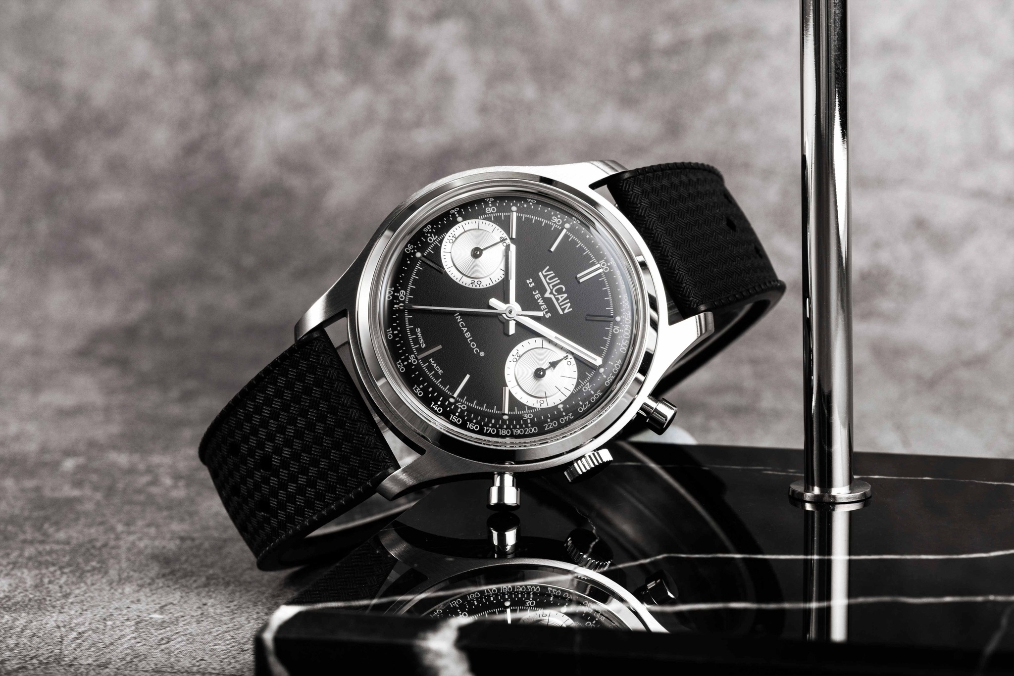 Đồng Hồ Vulcain Chronograph 1970's Black