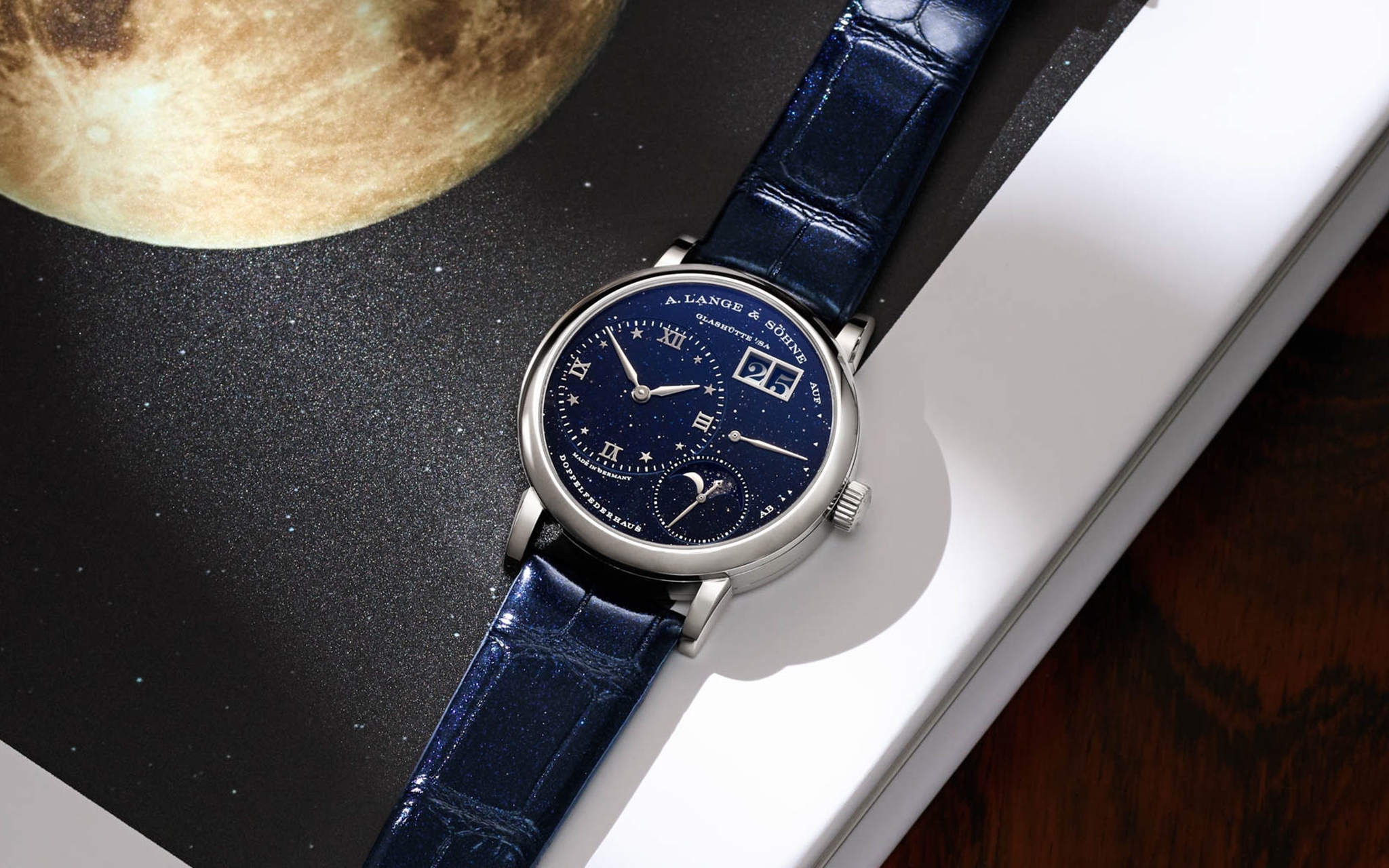 Đồng hồ A.Lange & Söhne Little Lange 1 Moon