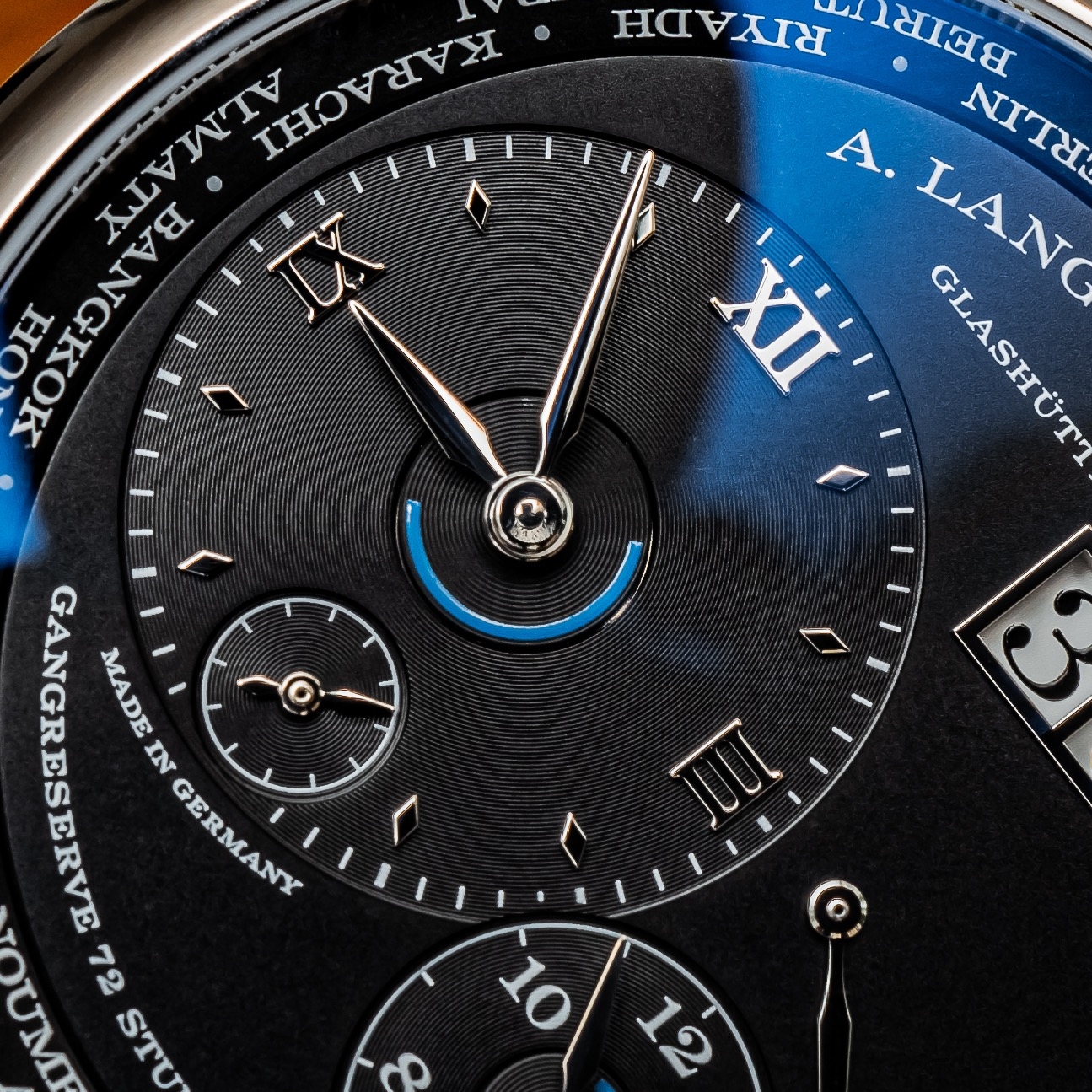 A. Lange & Sohne Lange 1 Time Zone đã chinh phục tôi như thế nào?