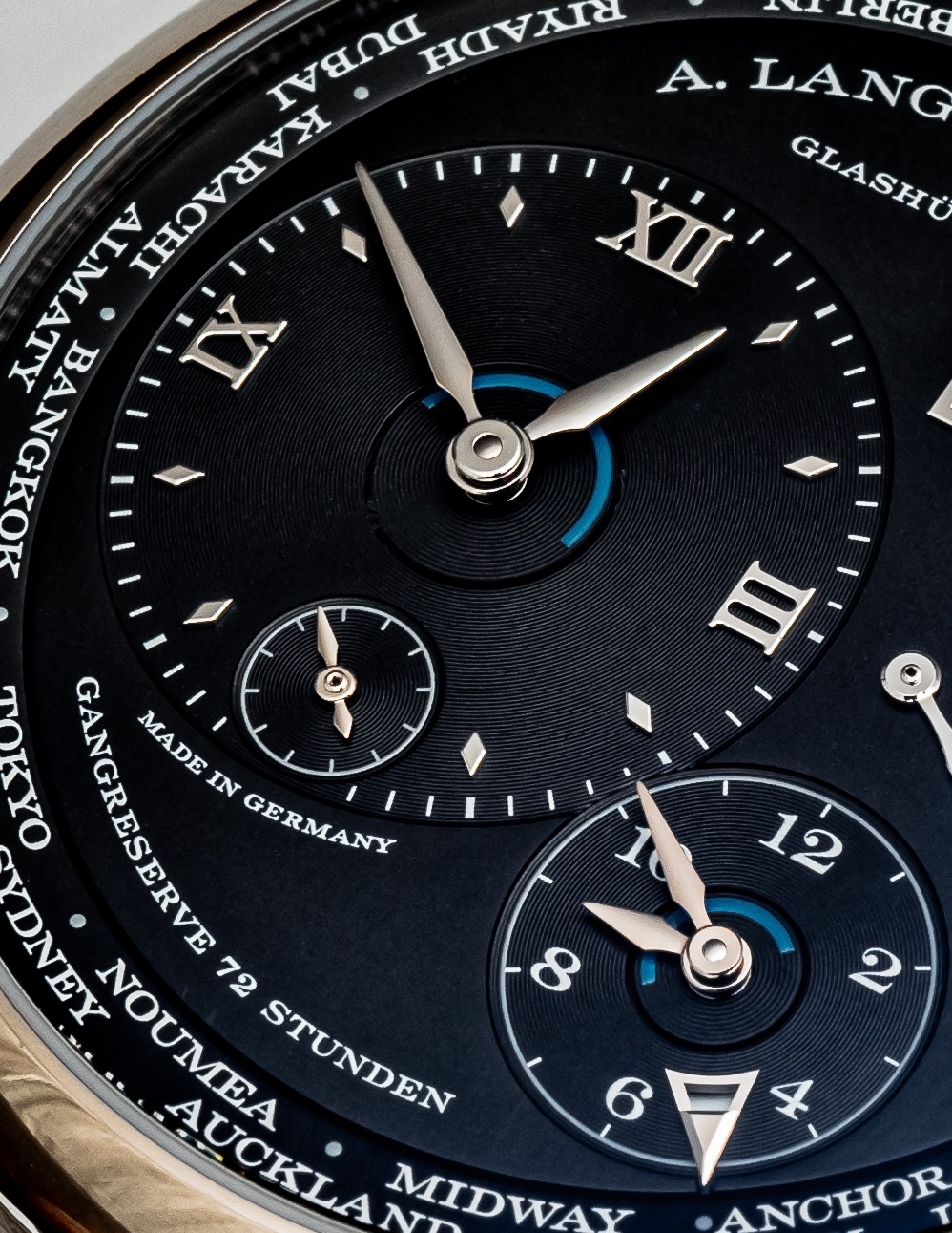 A. Lange & Sohne Lange 1 Time Zone đã chinh phục tôi như thế nào?