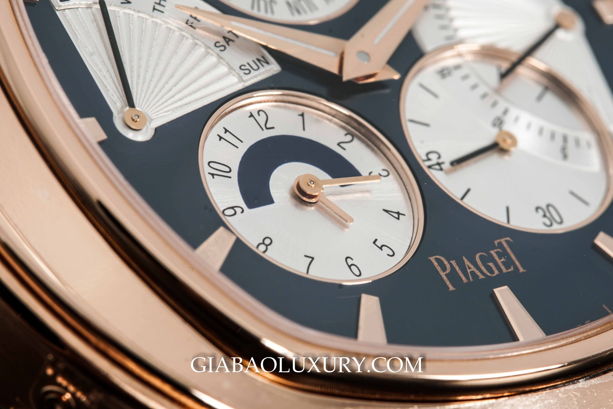  Đồng Hồ Piaget Emperador Coussin Perpetual Calendar