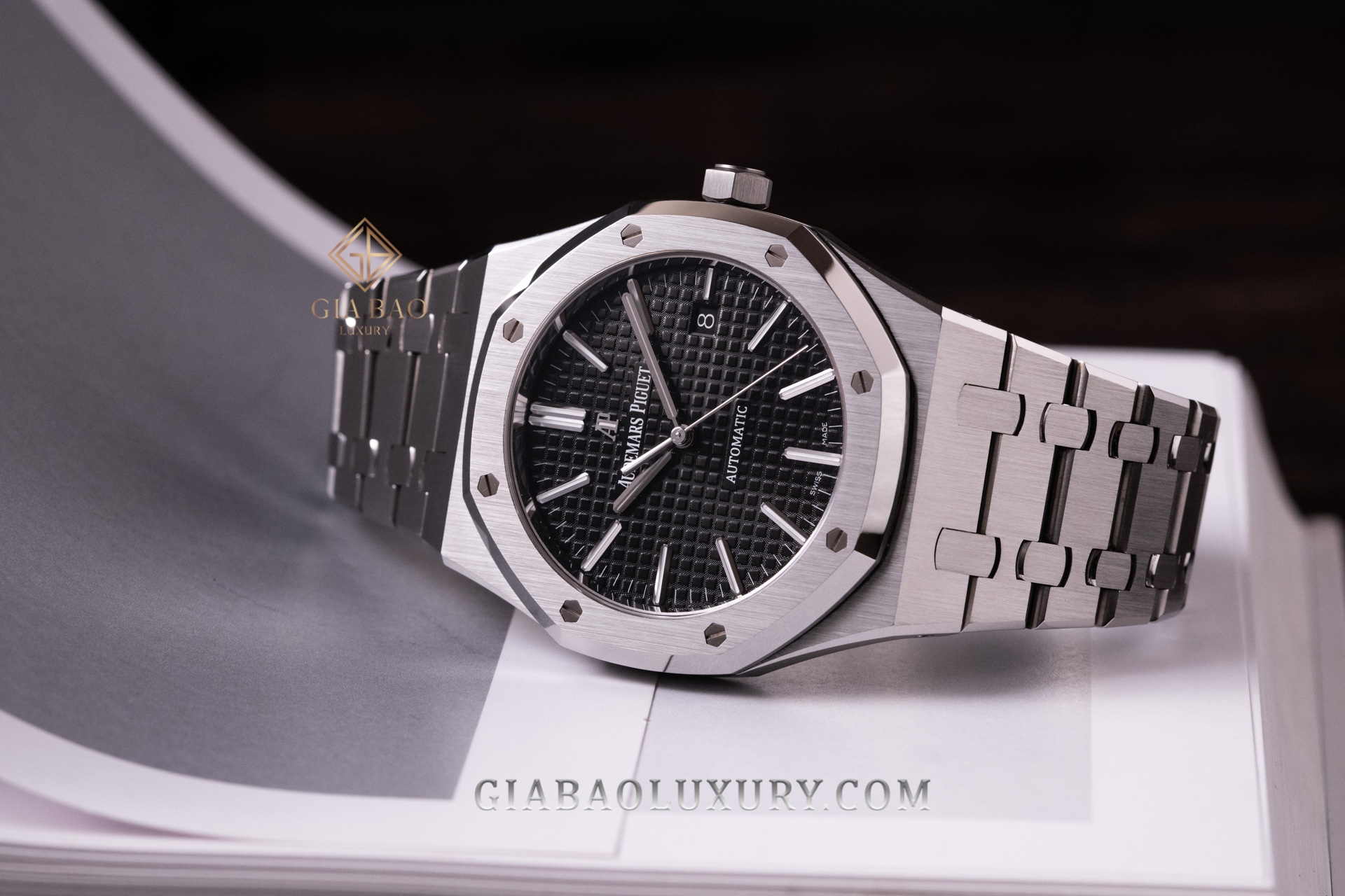 Đồng hồ Audemars Piguet Royal Oak 15400ST.OO.1220ST.01