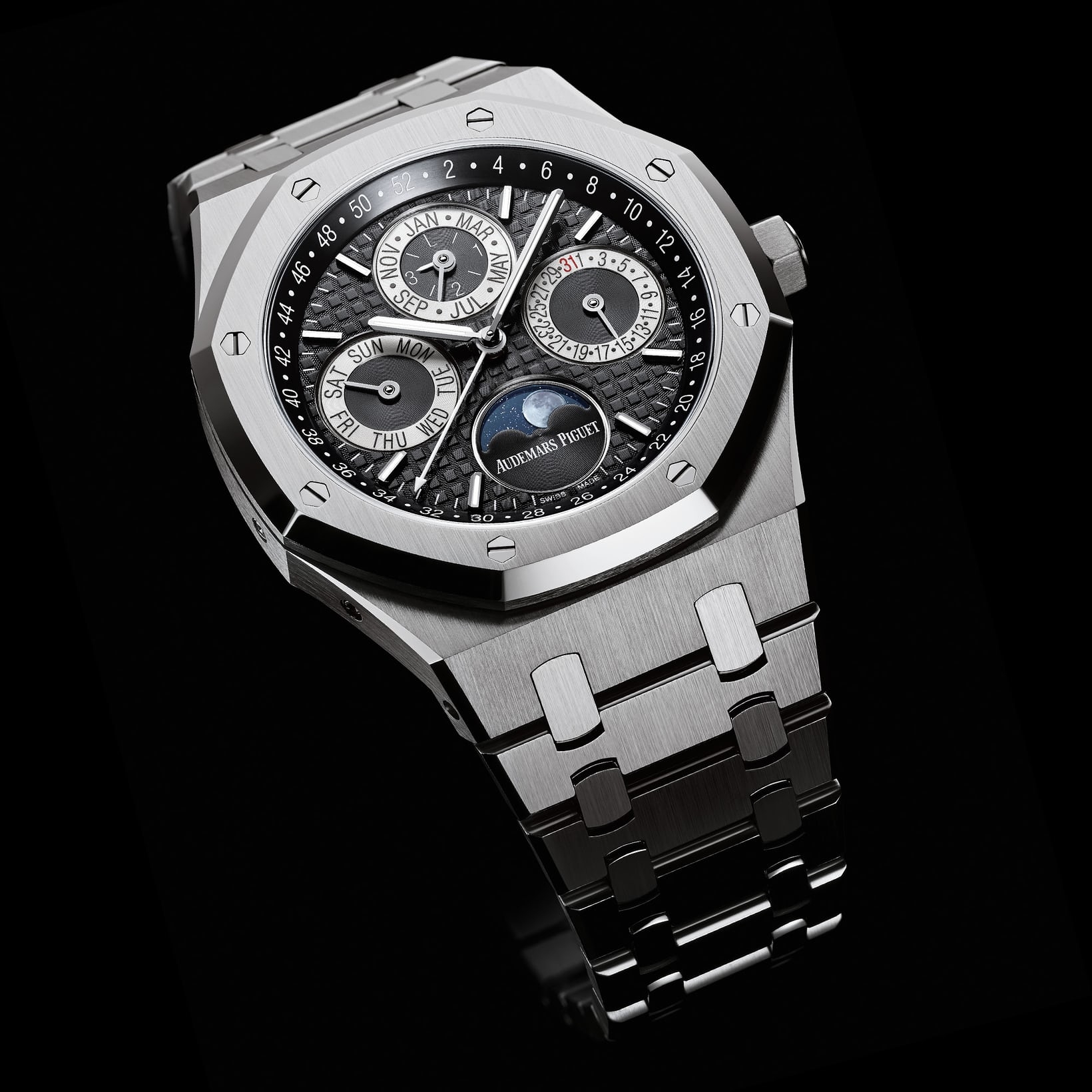 Đồng hồ Audemars Piguet Royal Oak Perpetual Calendar version 2019 cho thị trường Nhật Bản