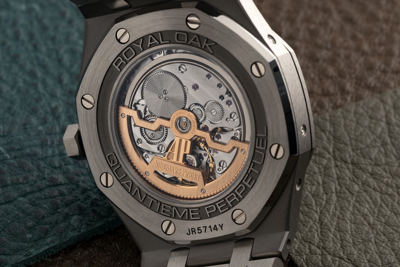 Đồng hồ Audemars Piguet Royal Oak Perpetual Calendar version 2021 cho thị trường Hoa Kỳ