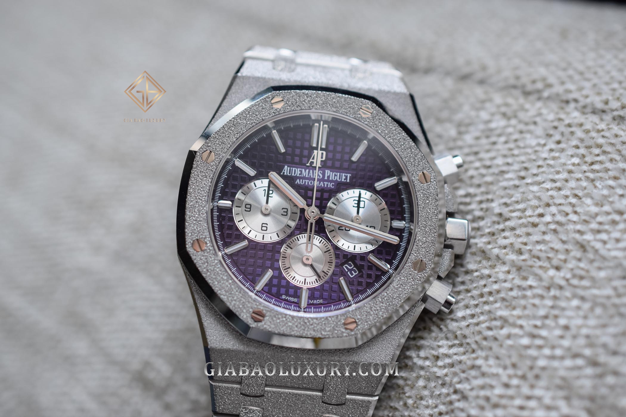 Đồng hồ Audemars Piguet Royal Oak Chronograph Frosted Gold 