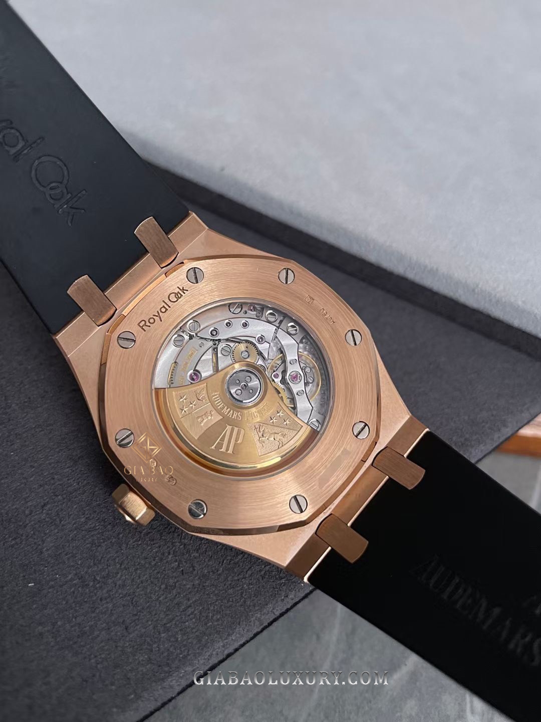 Đồng Hồ Audemars Piguet Royal Oak Selfwinding 15400OR.OO.D088CR.01