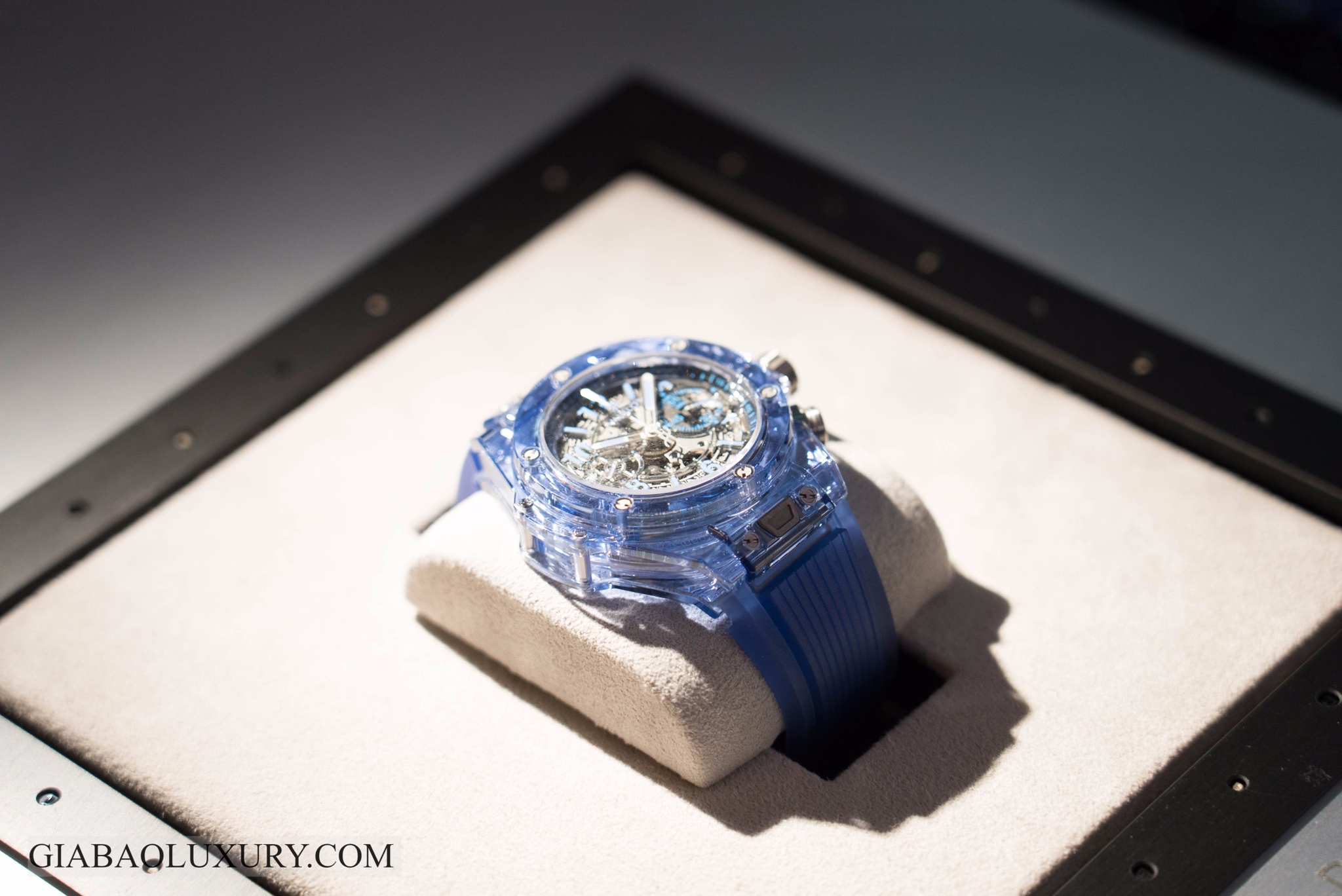 đồng hồ Hublot Big Bang Unico Sapphire