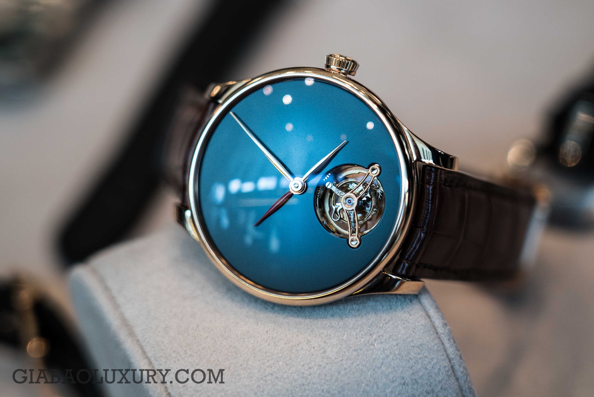 đồng hồ H. Moser & Cie Heritage Tourbillon