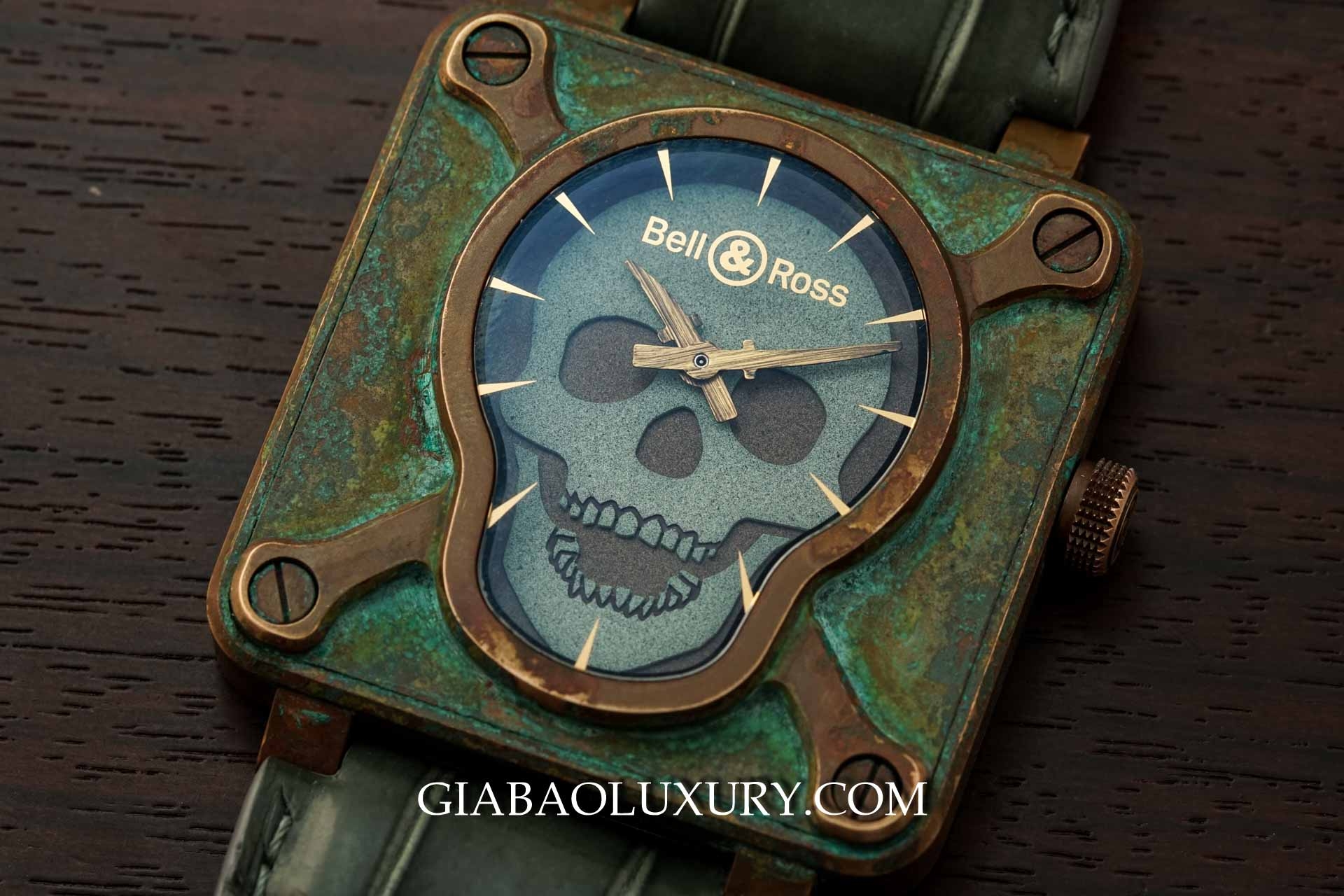 Review đồng hồ Bell & Ross Skull Bronze Patina