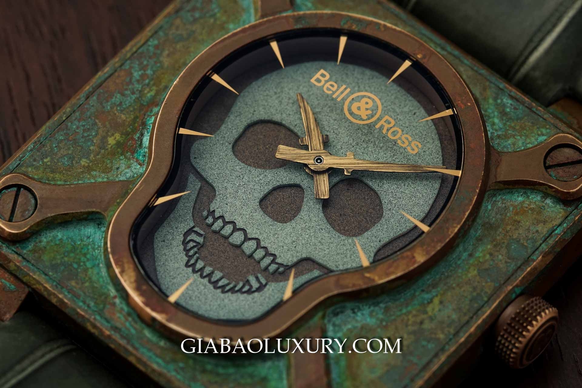 Review đồng hồ Bell & Ross Skull Bronze Patina