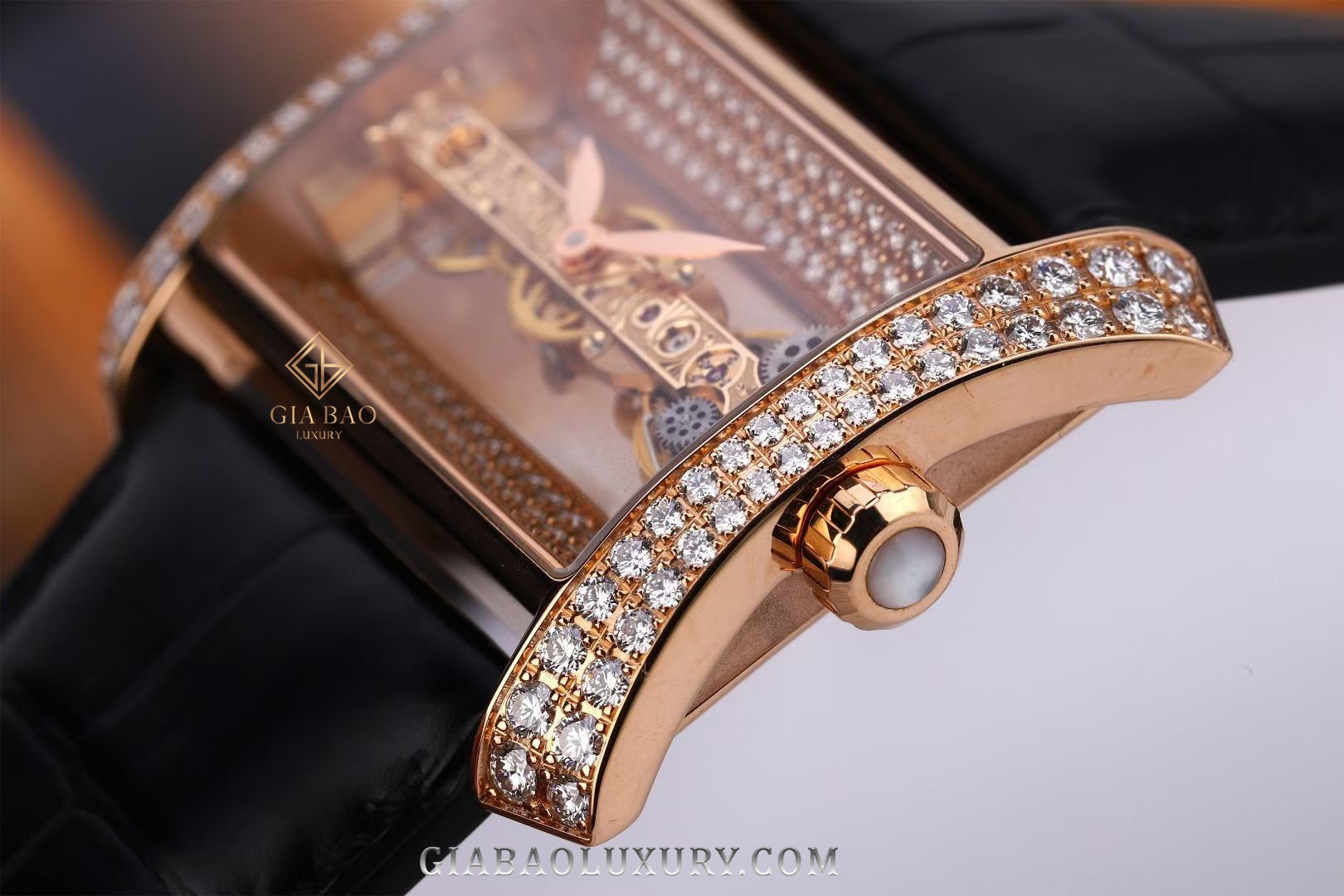 Đồng Hồ Corum Golden Bridge 113.353.85/0089 0019R