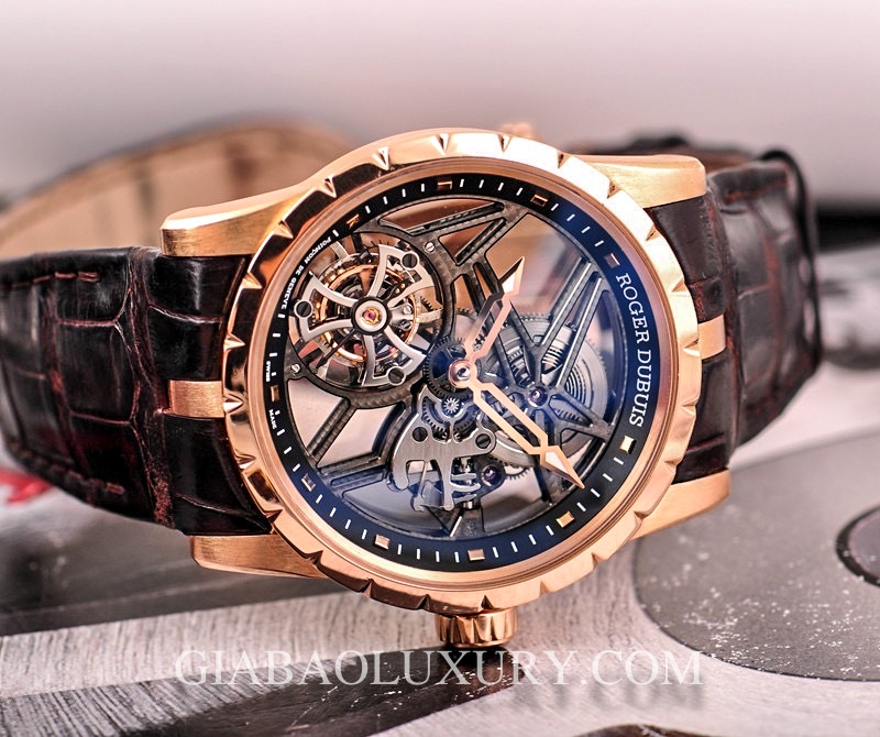 Đồng Hồ Roger Dubuis Excalibur Skeleton Flying Tourbillon RDDBEX0392