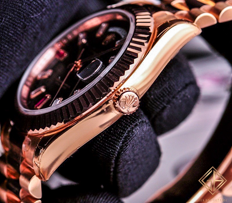Đồng Hồ Rolex Day-Date II 218235 Mặt Số Đen