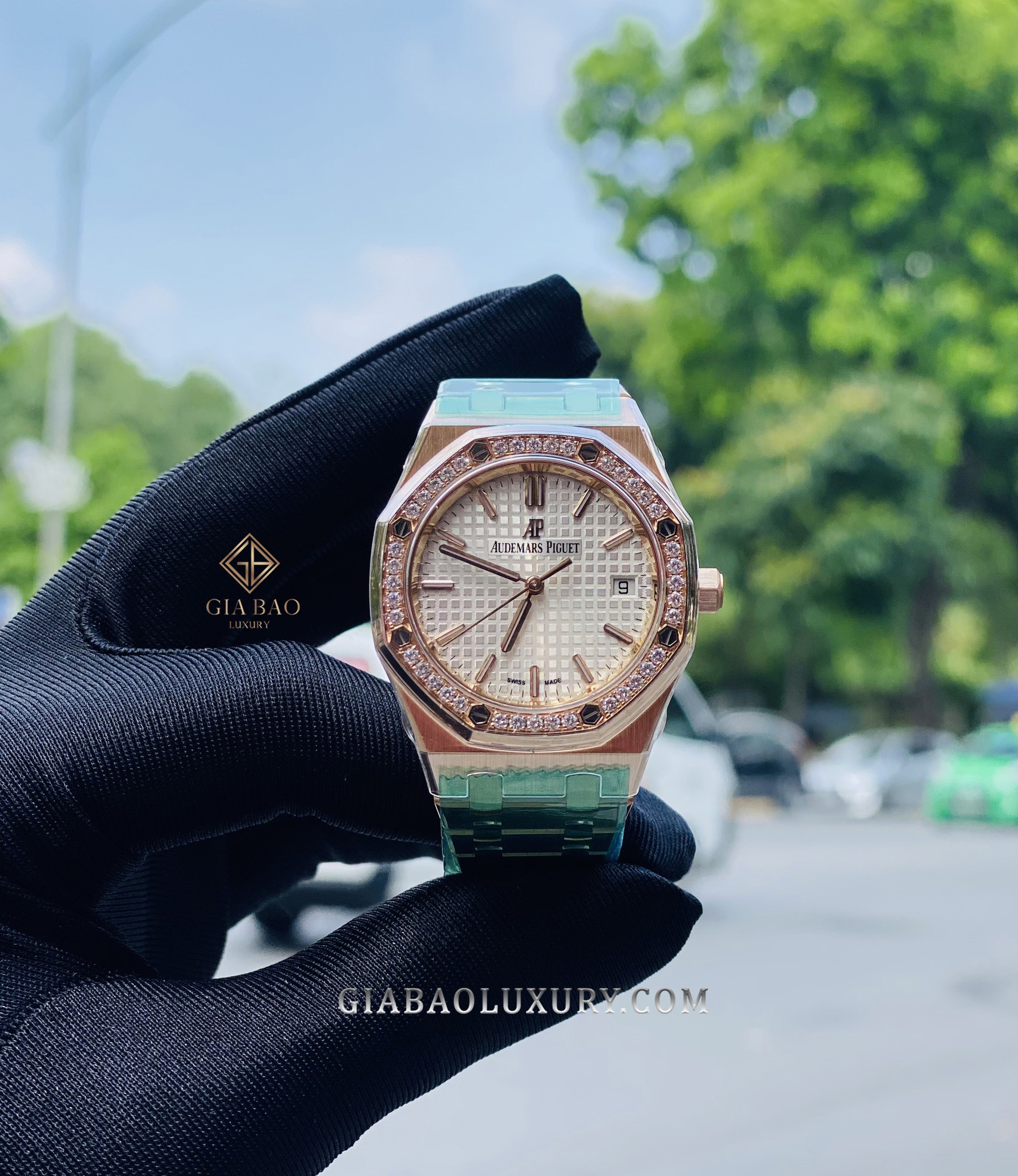 Đồng Hồ Audemars Piguet Royal Oak 77351OR.ZZ.1261OR.01