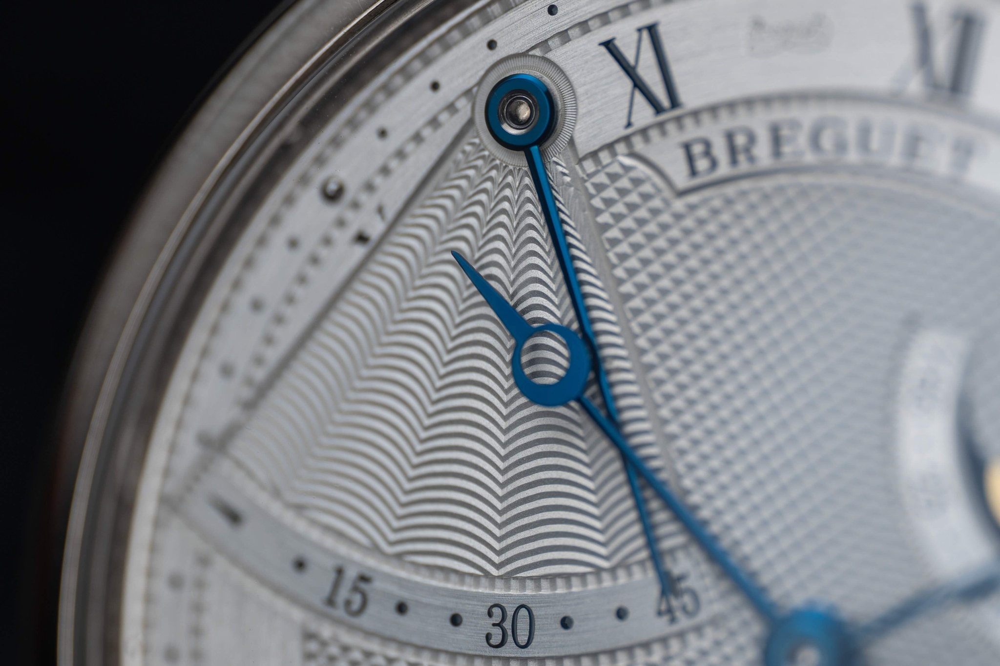 Đồng Hồ Breguet Classique Power Reserve 7137BB/11/9V6