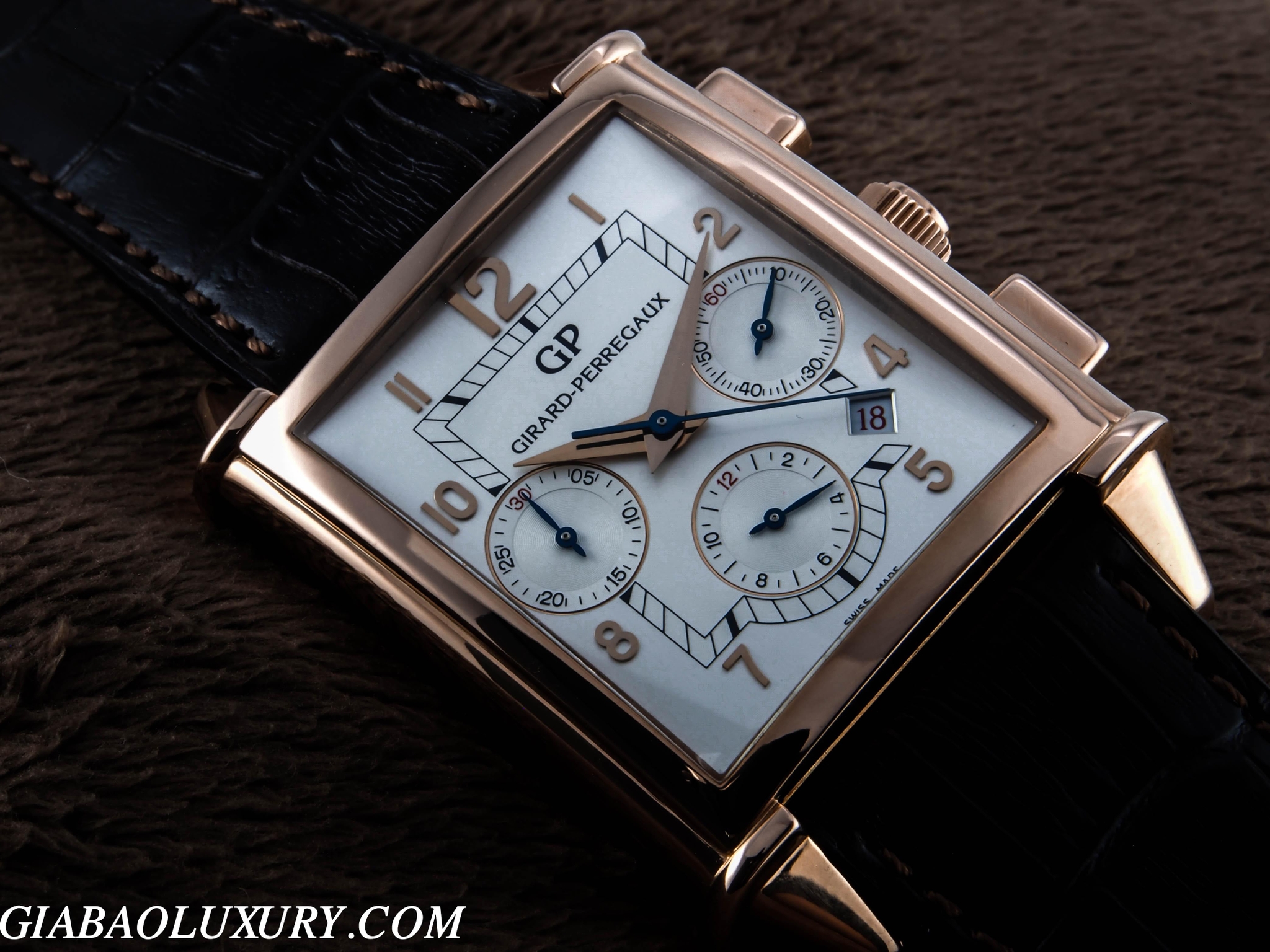 ĐỒNG HỒ GIRARD PERREGAUX VINTAGE  XXL CHRONOGRAPH