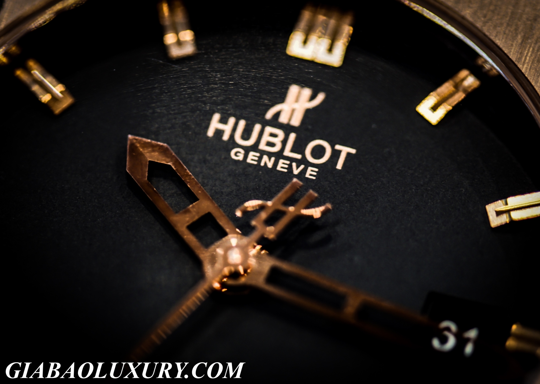 HUBLOT FUSION CLASSIC 18K KING GOLD