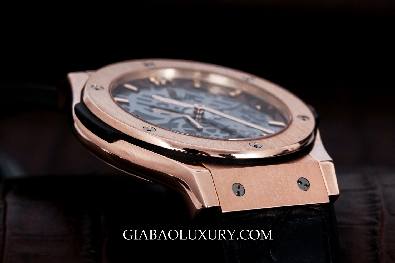 đồng hồ Hublot Classic Fusion Ultra-Thin Skeleton King Gold