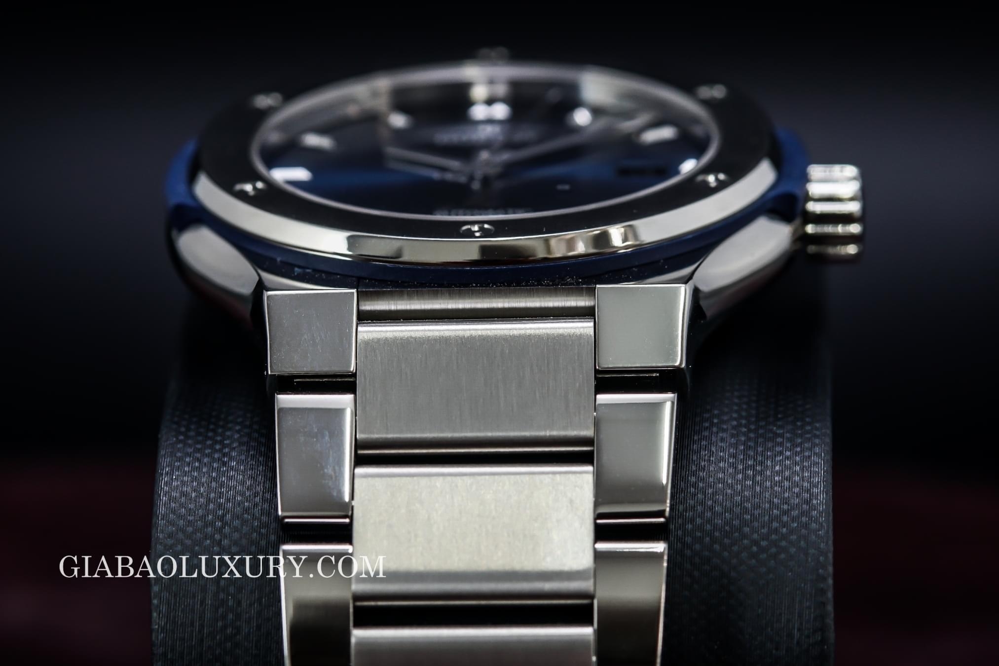 đồng hồ hublot classic fusion titanium 42mm