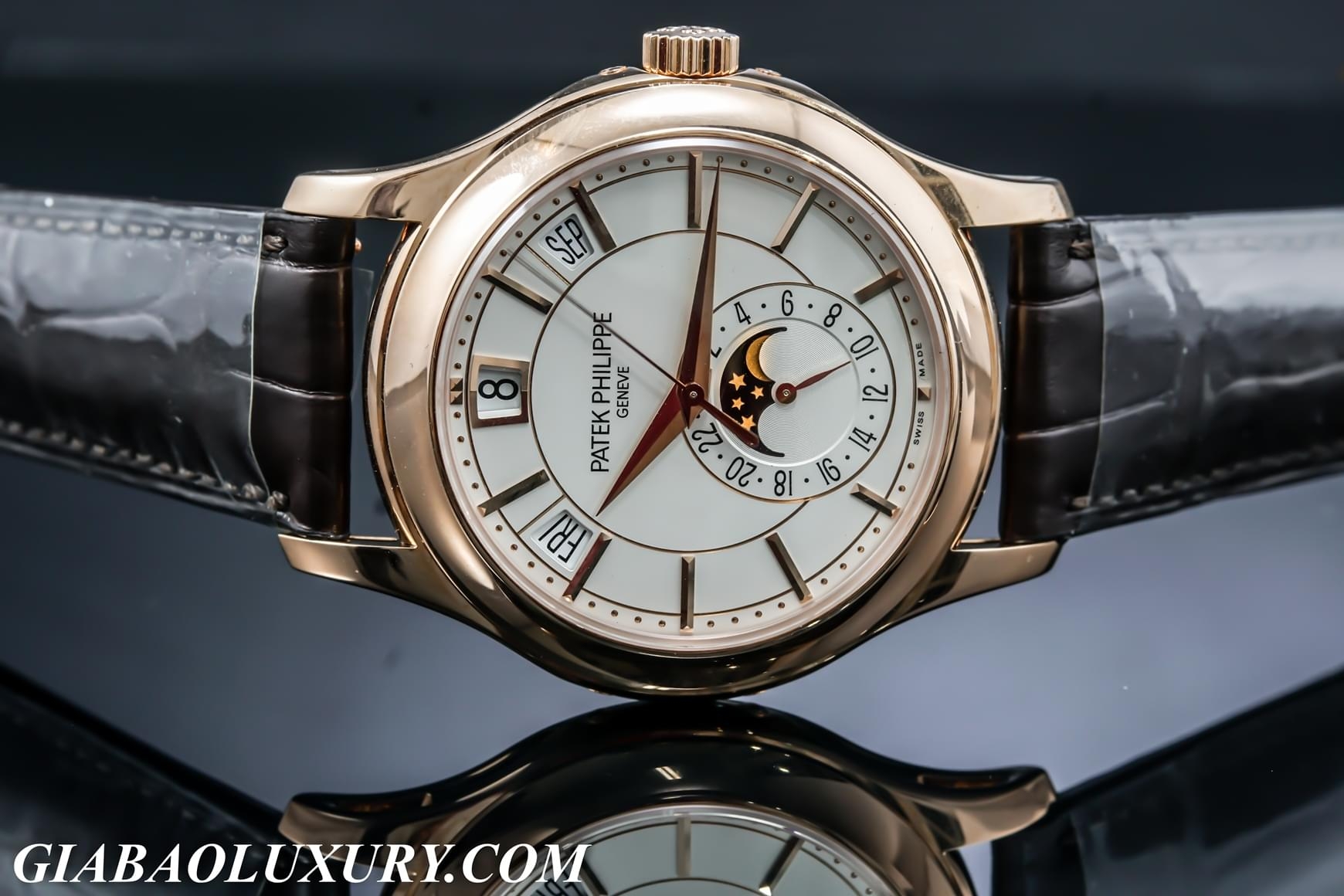 ĐỒNG HỒ PATEK PHILIPPE 5205R 001 mặt Trắng