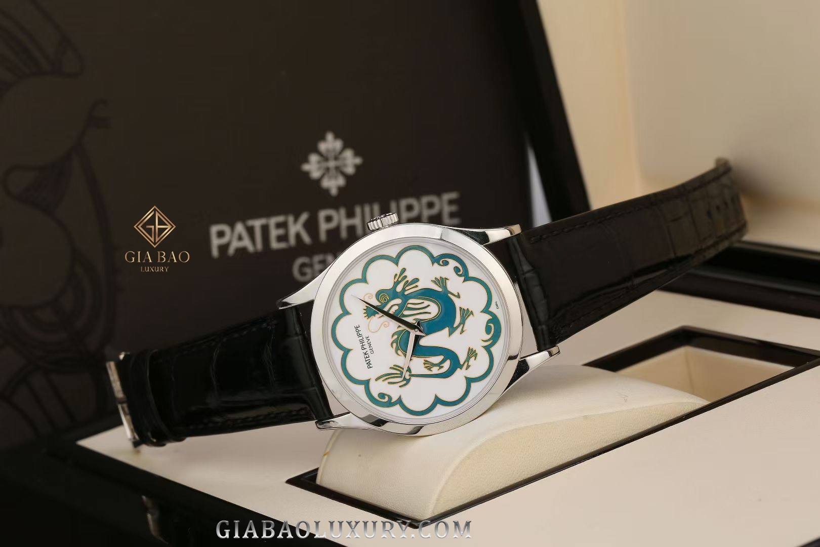 Đồng Hồ Patek Philippe Calatrava 5077P-084