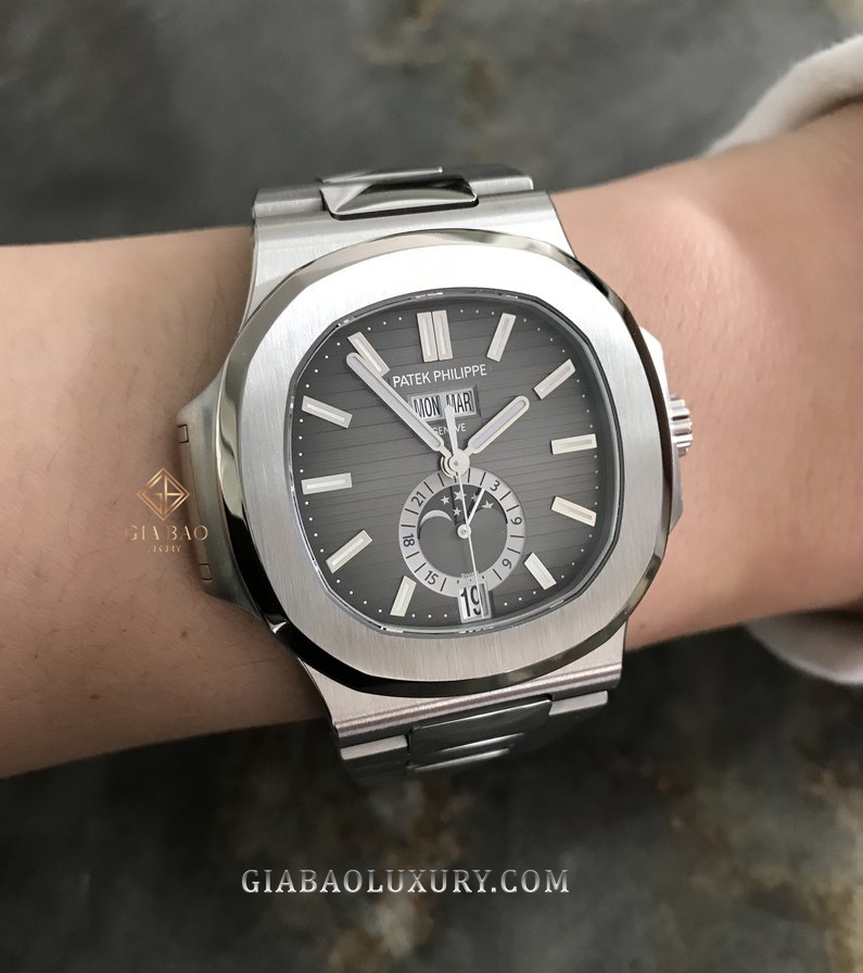 Đồng Hồ Patek Philippe Nautilus 5726/1A-001