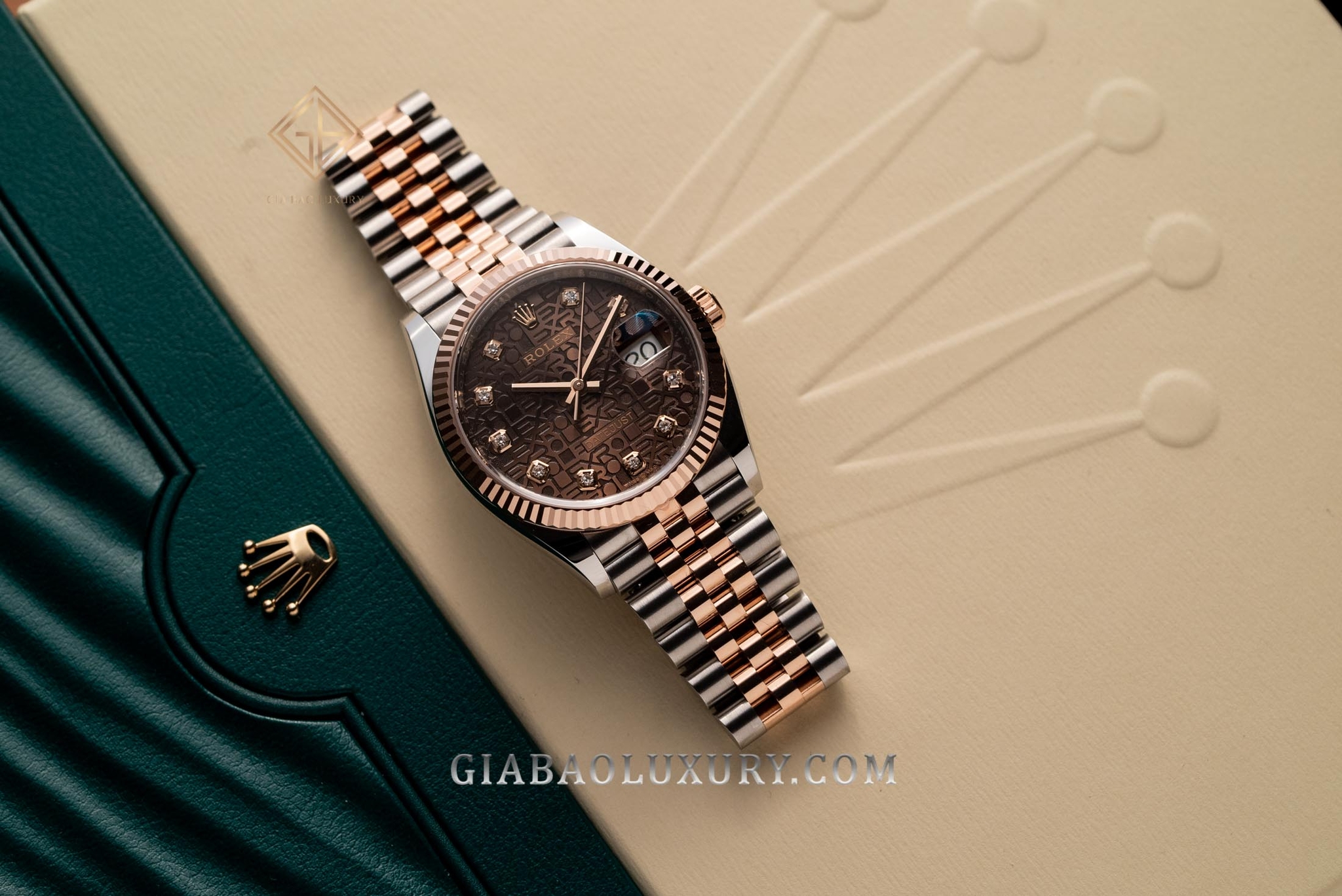 Đồng Hồ Rolex Datejust 36 126231 Mặt Số Vi Tính Chocolate