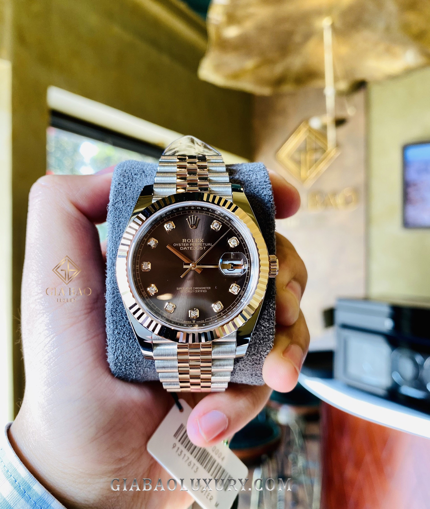 Đồng Hồ Rolex Datejust 41 126331 Mặt Số Chocolate Nạm Kim Cương