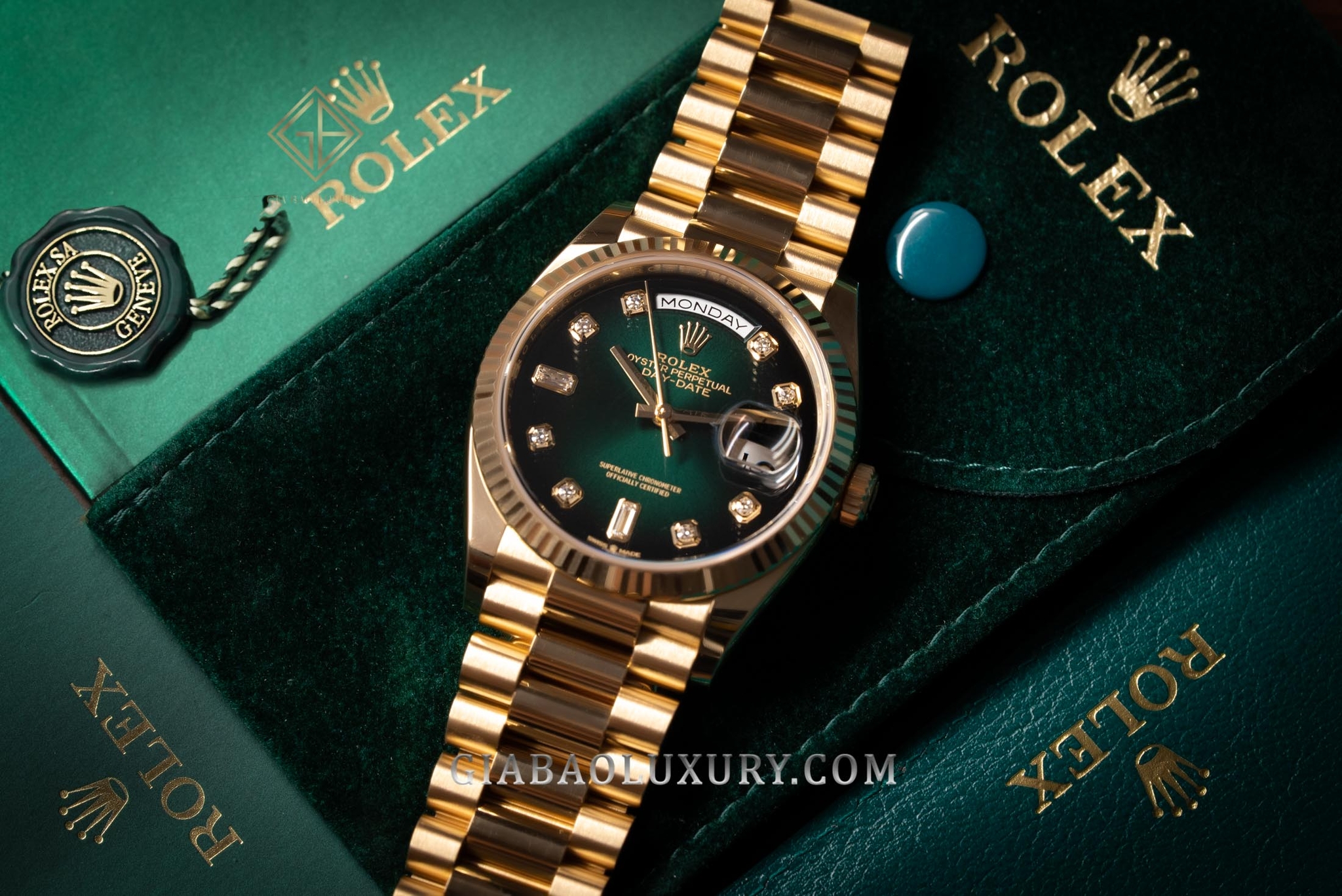 đồng hồ Rolex Day-Date 128238 ombré model mới 2019 tại Việt Nam