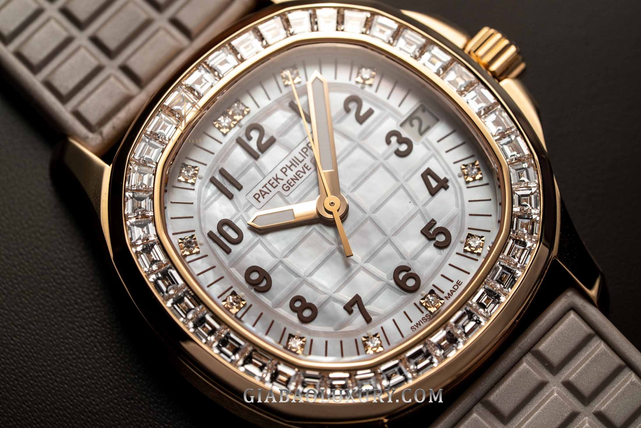 đồng hồ Patek Philippe 5072R